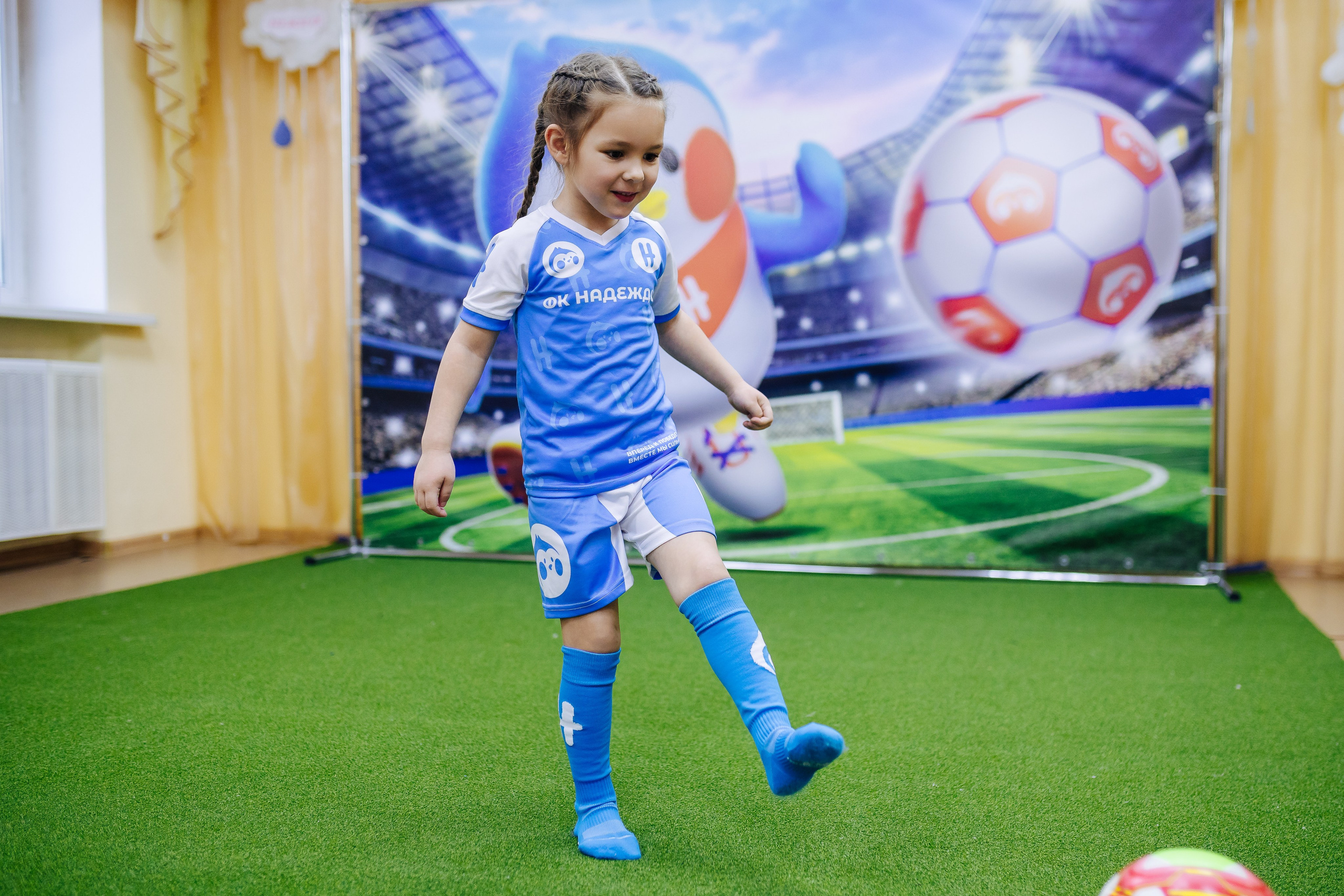 Фотосессия с кубком в детских садах г. Магнитогорска. Денис Прохоров Фотограф в г. Магнитогорск