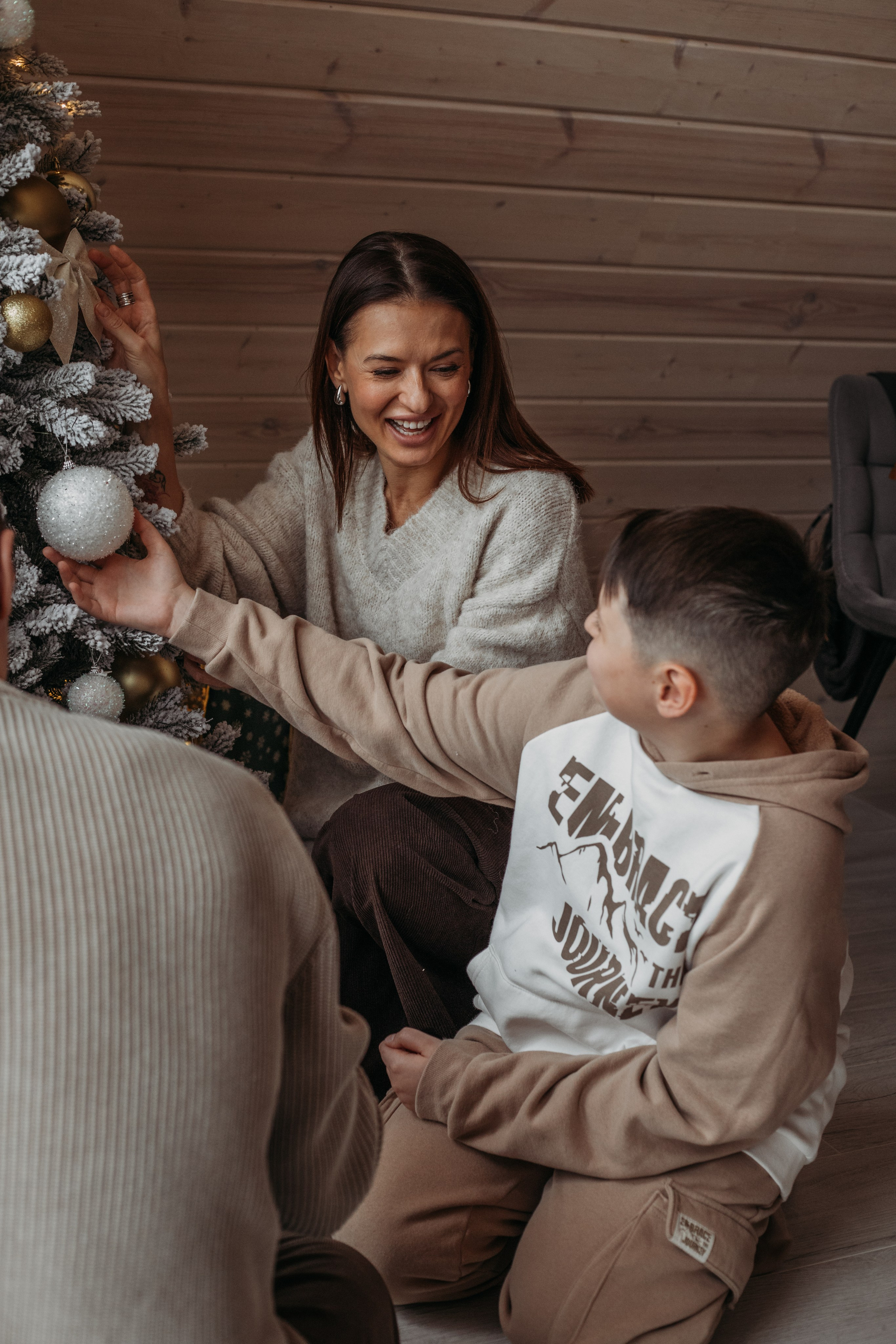 Новогодняя съемка в домике, для семьи Вероники. Венера Гайн. Репортажный фотограф  Тюмень. Обучение фотографии с 0