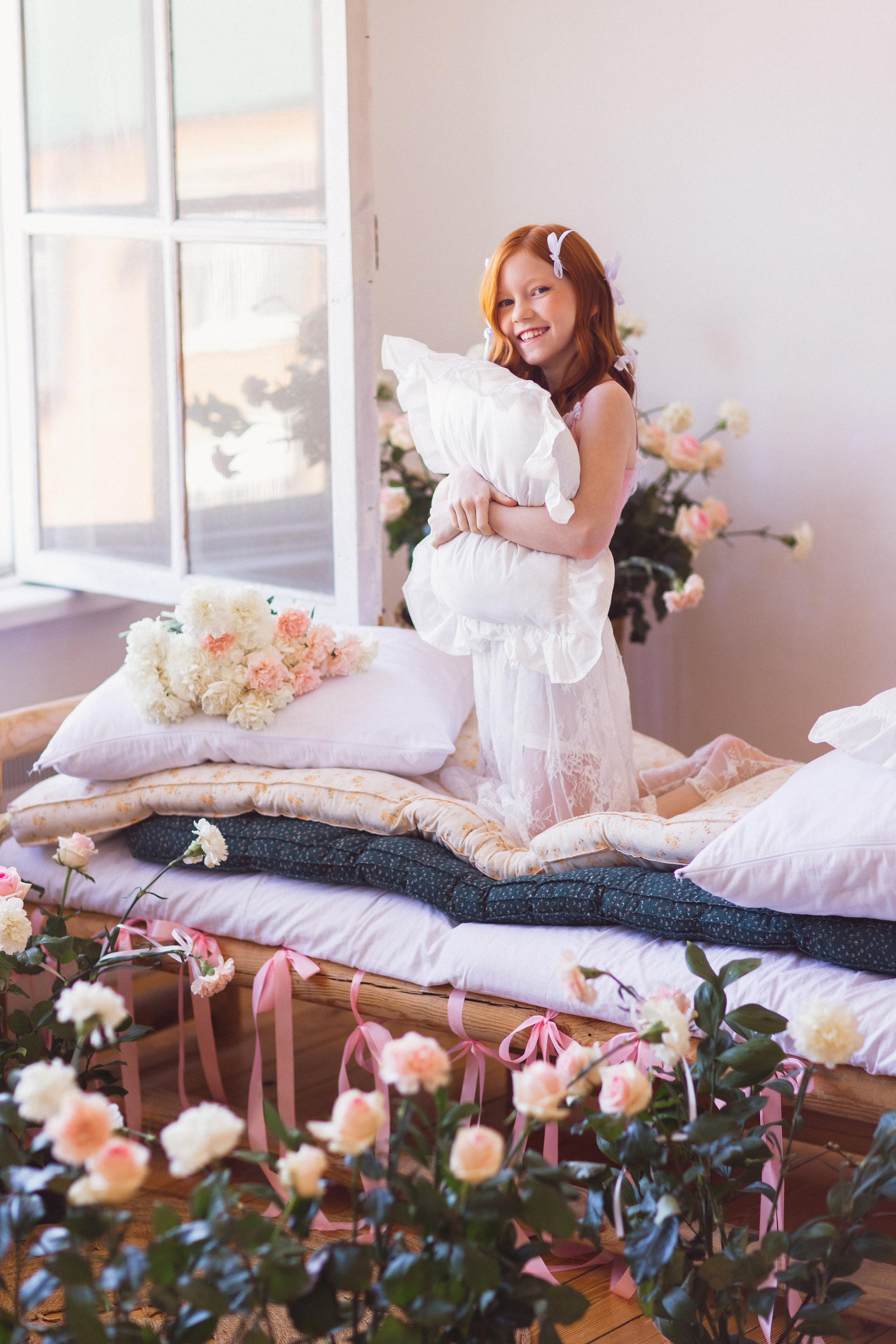 Фотосессия с живыми цветами в фотостудии г. Краснодар. Семейный и детский фотограф в Краснодаре Анна Трашкова