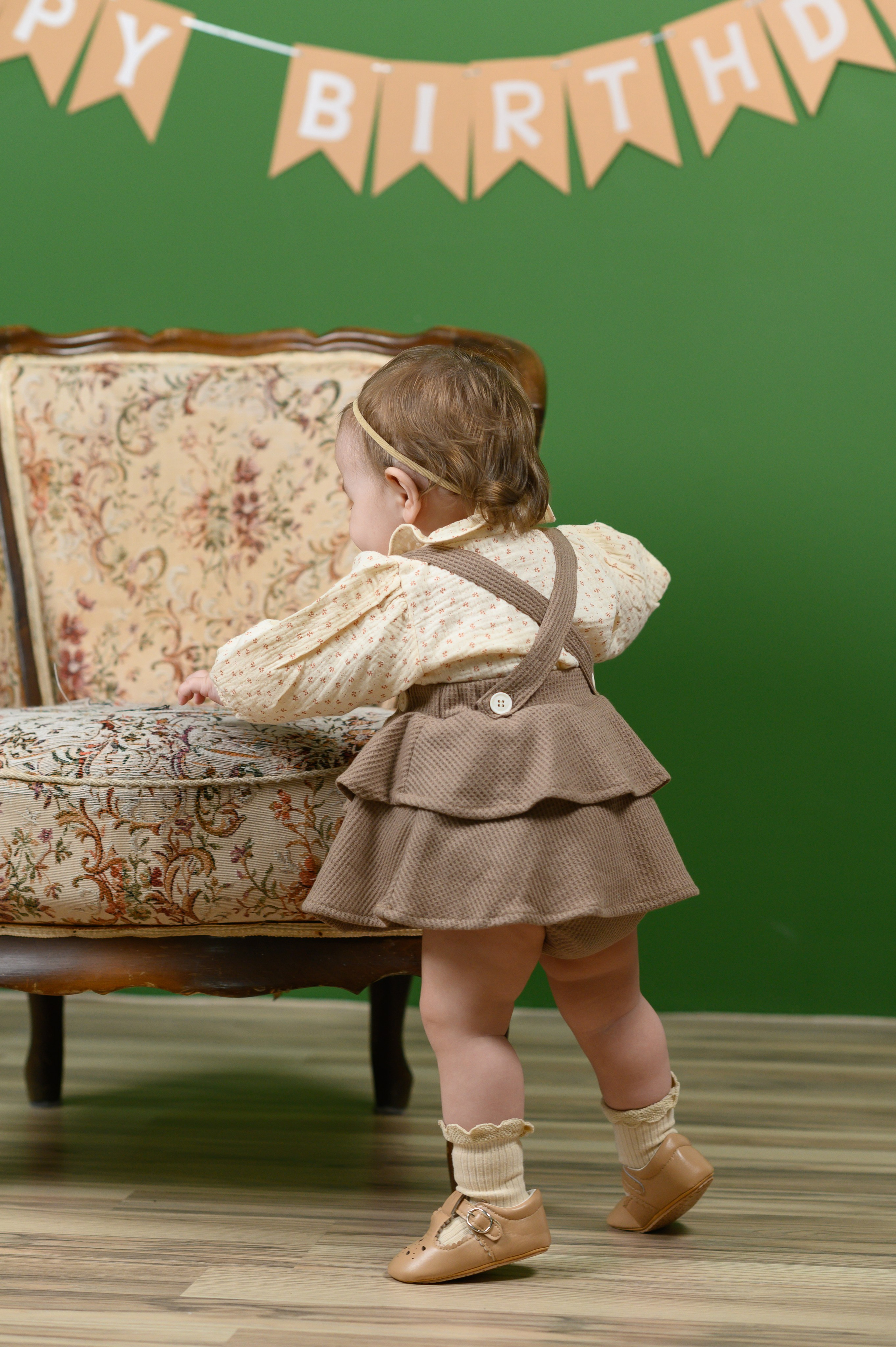 Годик. Детский фотограф Абхазия