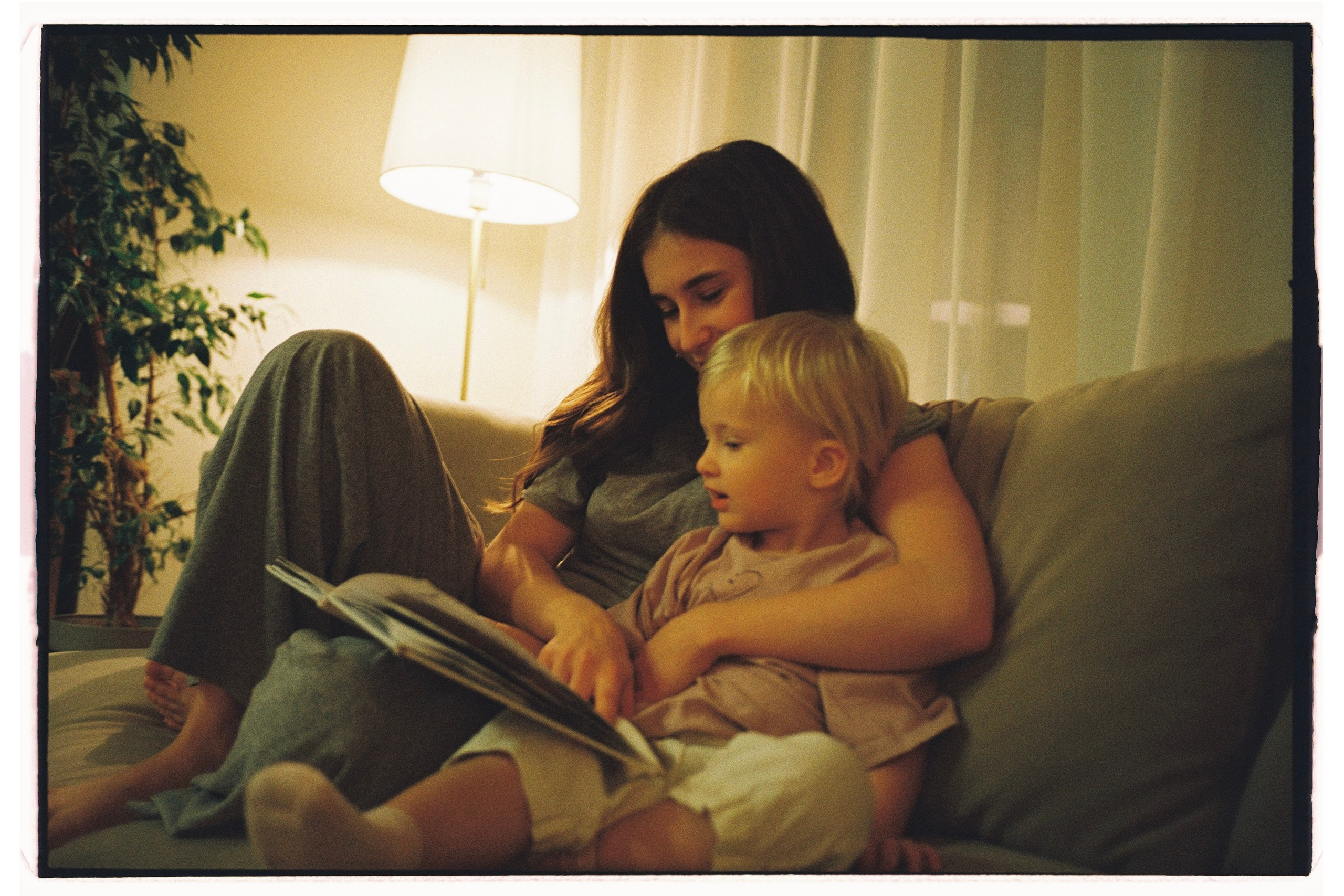 A&v. Плёночный фотограф — Москва