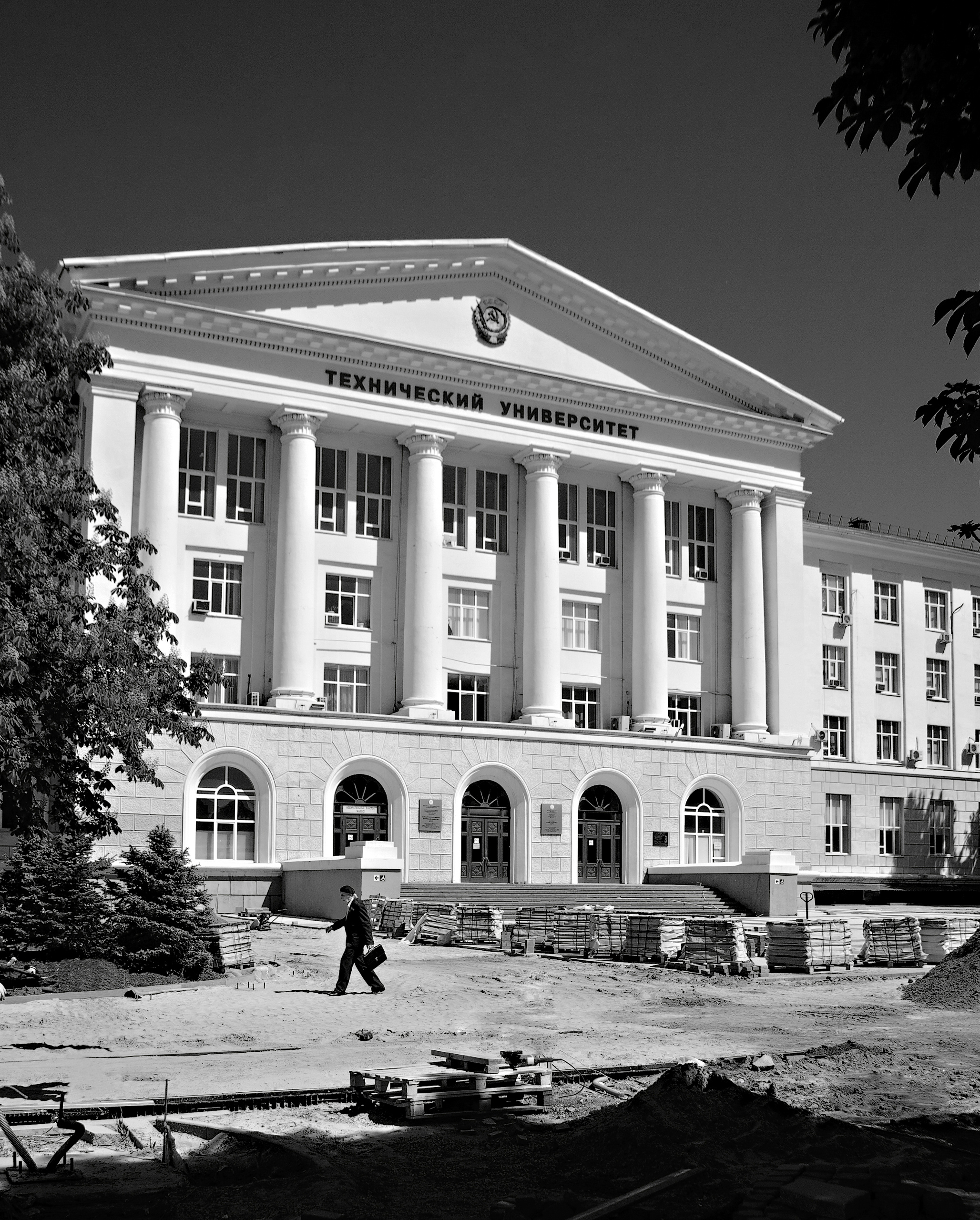 Фотограф Денис Зимин, сьёмка для маркетплейсов в городе Ростове-на-Дон. Выпускные альбомы, фотограф Денис Зимин в городе Ростове-на-Дону