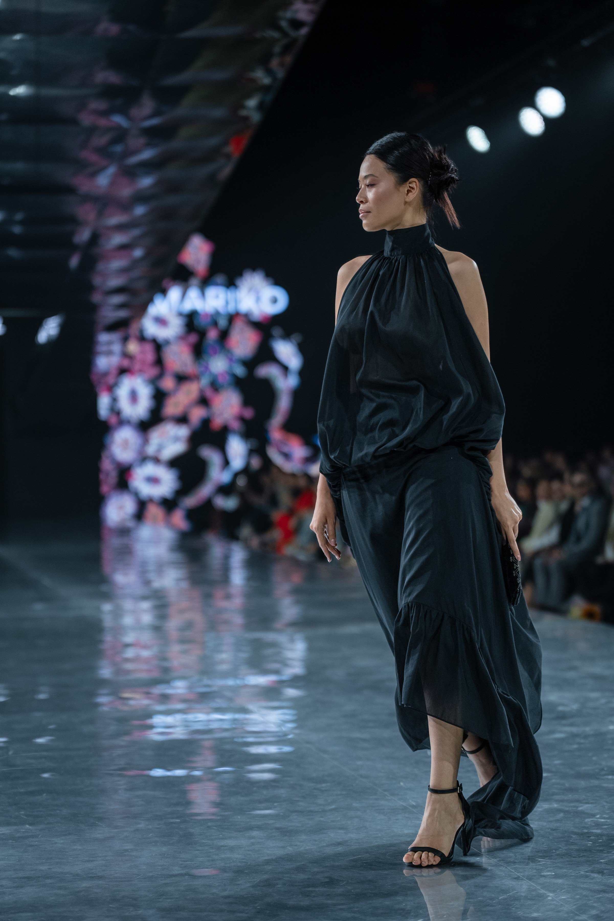 Visa Fashion Week Pre-Fall Mariko. Сайт Алматинского НЮ АРТ, будуар и фэшн фотографа Дениса Карпенко