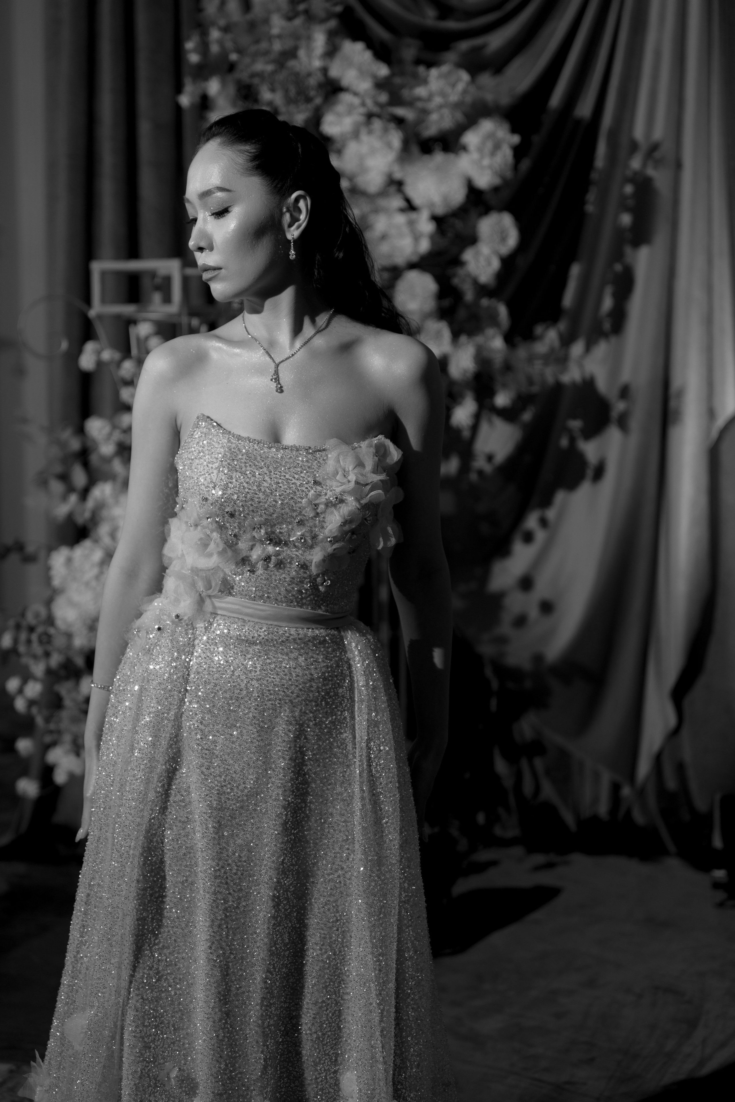 Ay-Dana Uzatu. ___________________________________________________