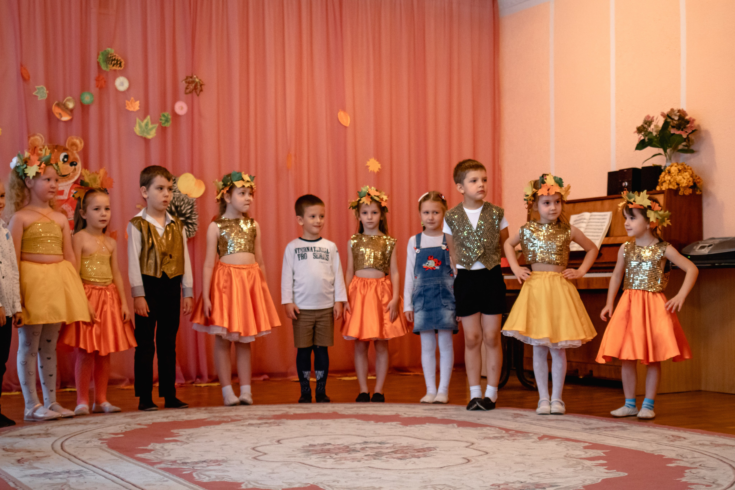 Осенний праздник в детском саду. Маргарита. Семейный фотограф в Минске Приболовец Светлана