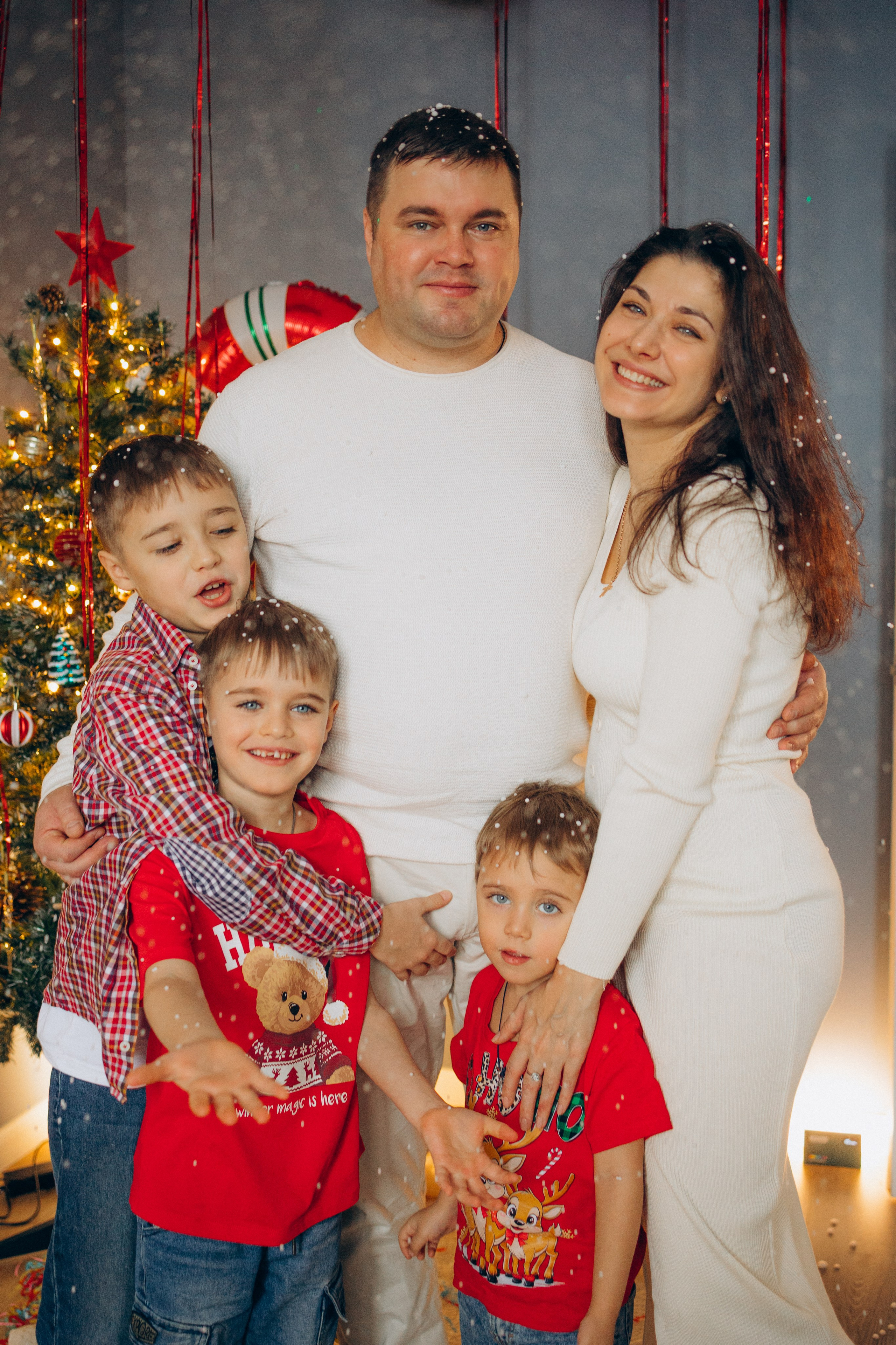 Семья — это тепло объятий и свет улыбок!. Фотограф Москва Светлана Кирюшина