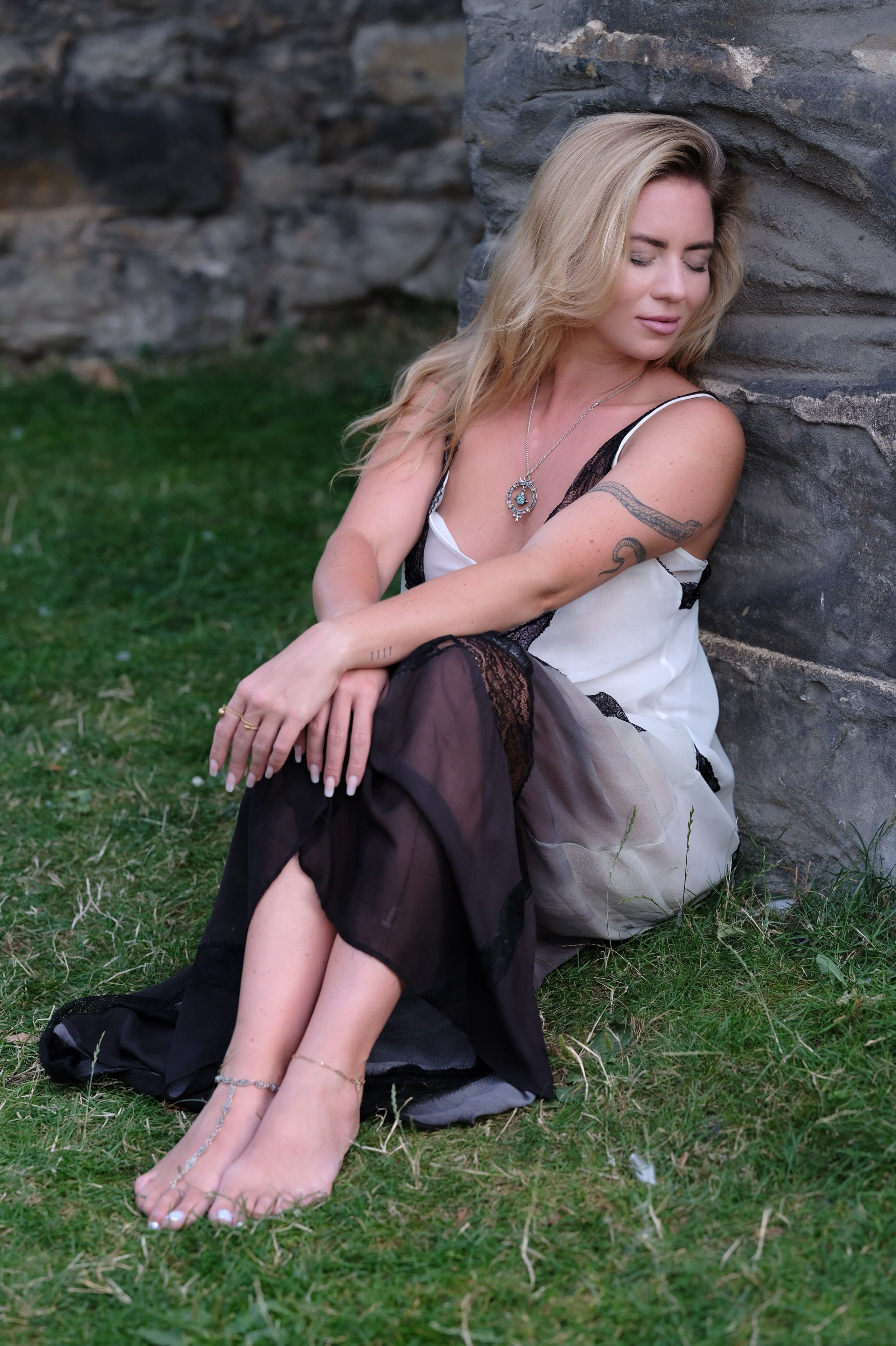 Настя. Фотограф в Москве и Праге: индивидуальные портреты, парные фотосессии