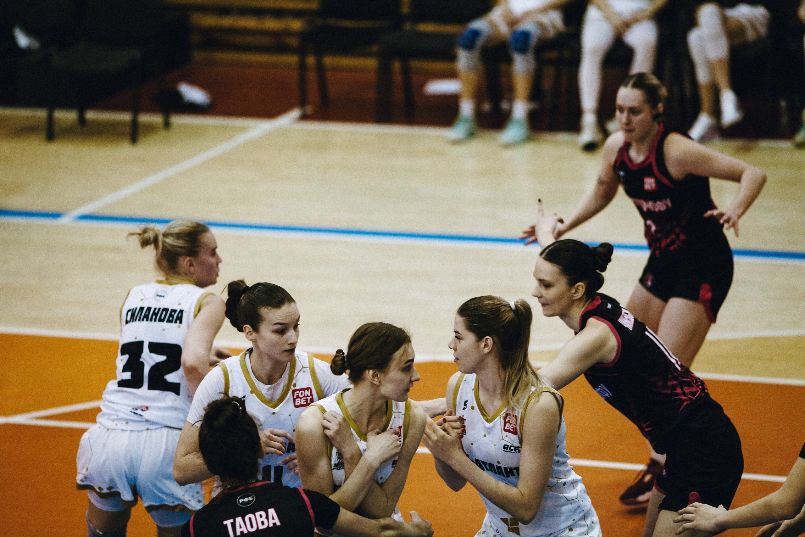 ЧГУ-Атланта — Ростов-ЮФУ / 2 игра. Фотография