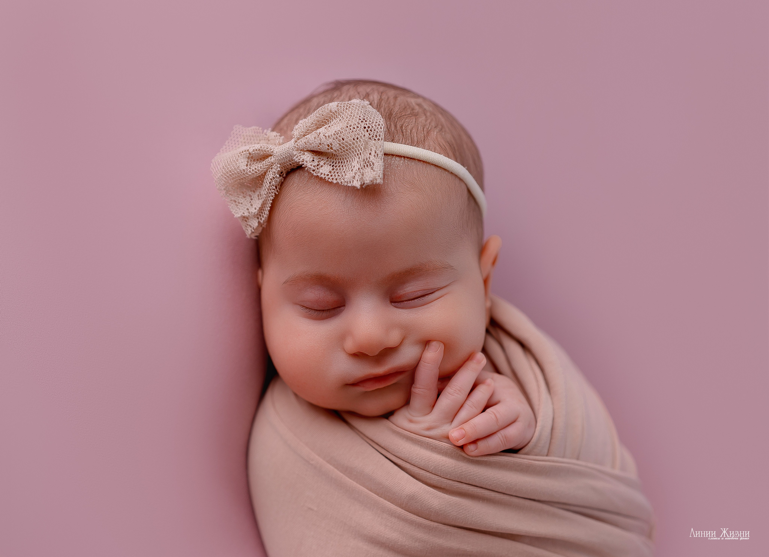 Фотосессии новорожденных студия Линии Жизни. Фотограф новорожденных в Нижнем Новгороде Сергеева Оксана