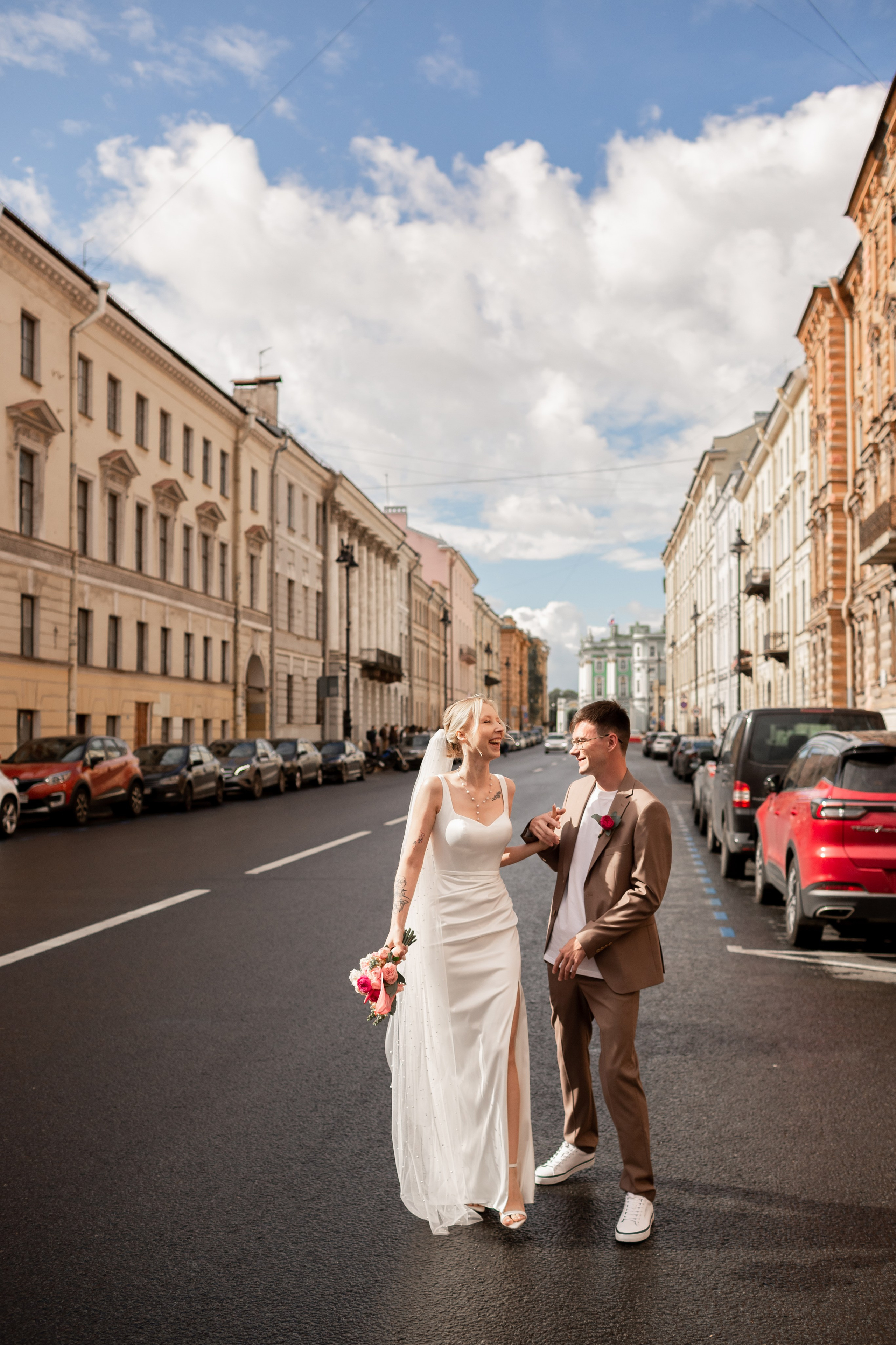 Свадебная фотосессия во дворцах Петербурга. Свадебный фотограф Кирилл Белый