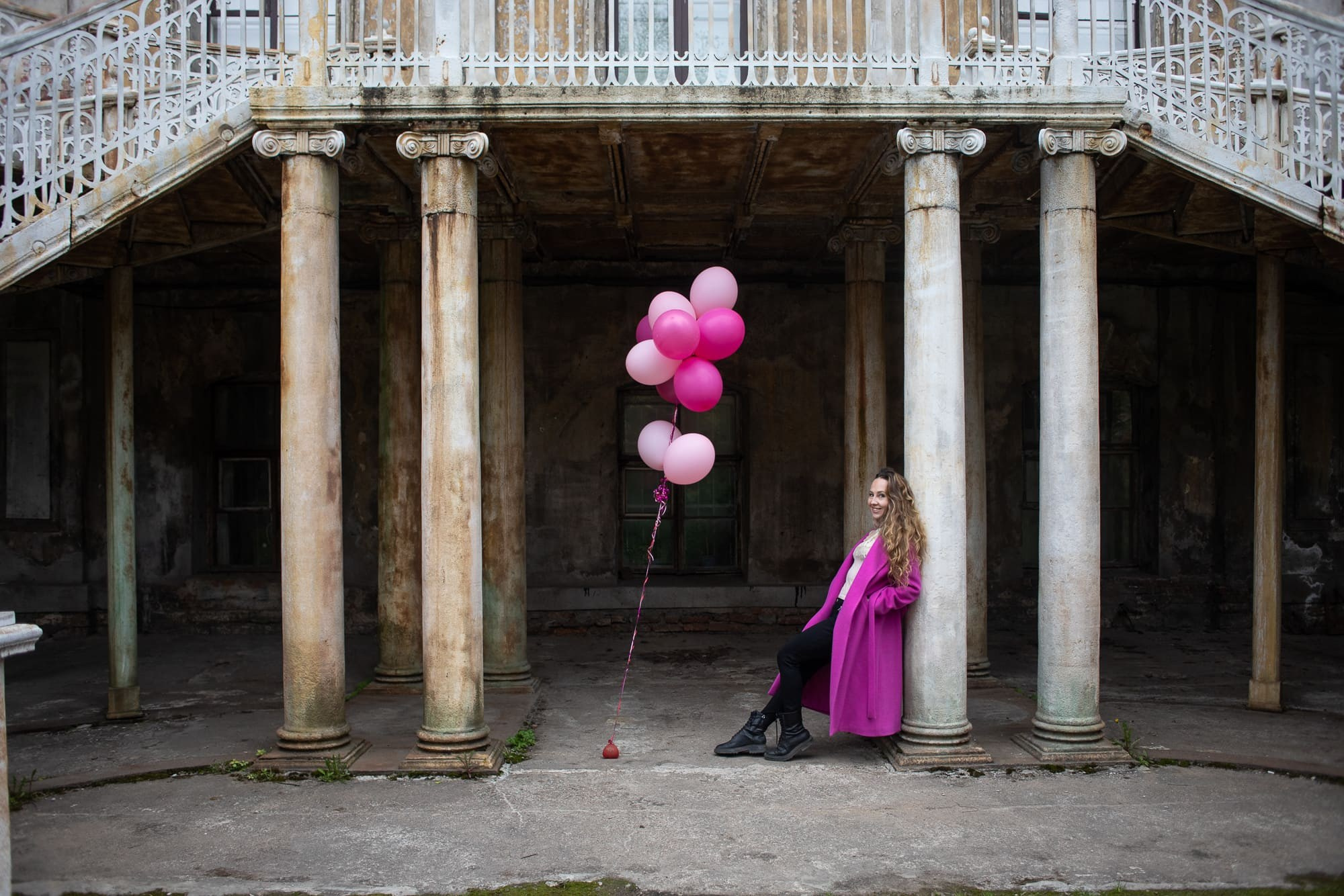 Фотосессия особняк Петербурга. Юлия Лисняк, контент-фотограф в Санкт-Петербурге