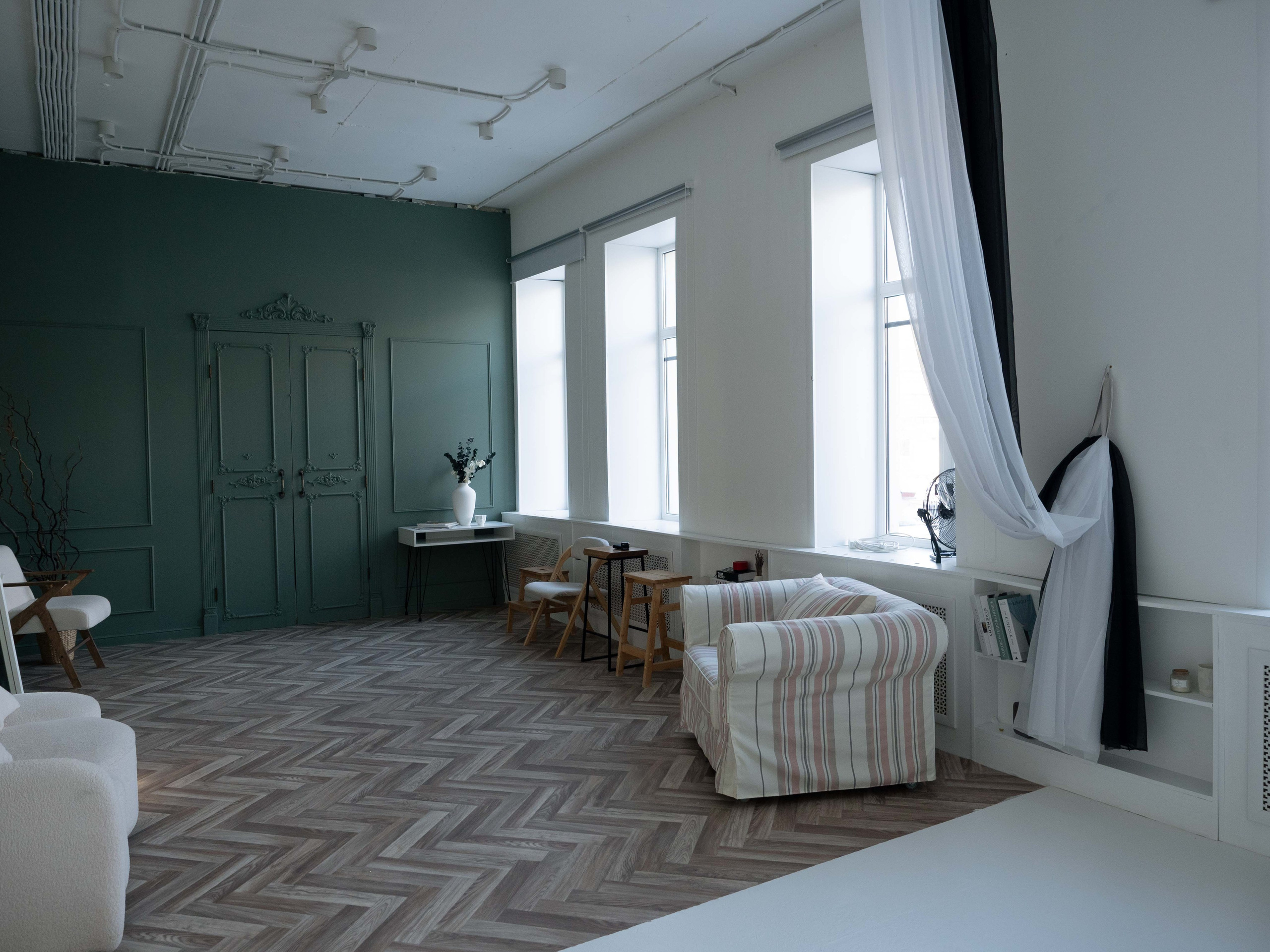 Зал Minimal. Фотостудия и пространство под мероприятия studio1884 в Казани