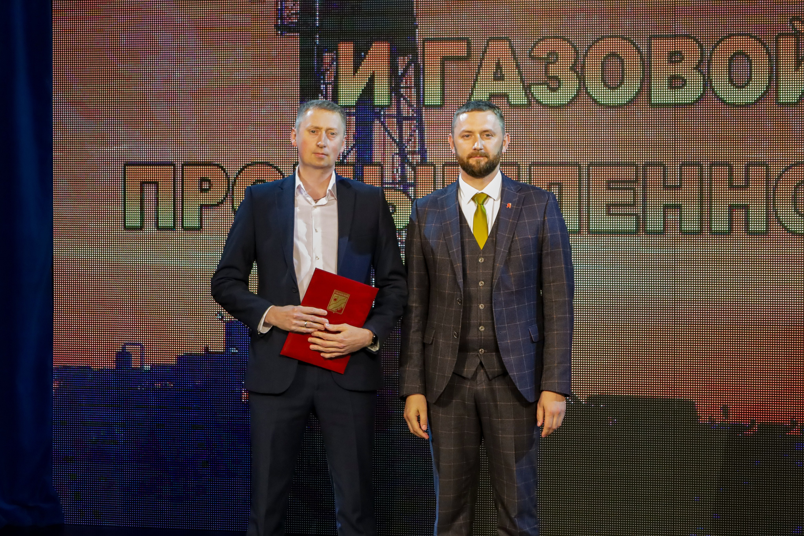 Награждение ко дню работников нефтяной, газовой и топливной промышленности. Фотограф в Губкинском | Александра Артамонова