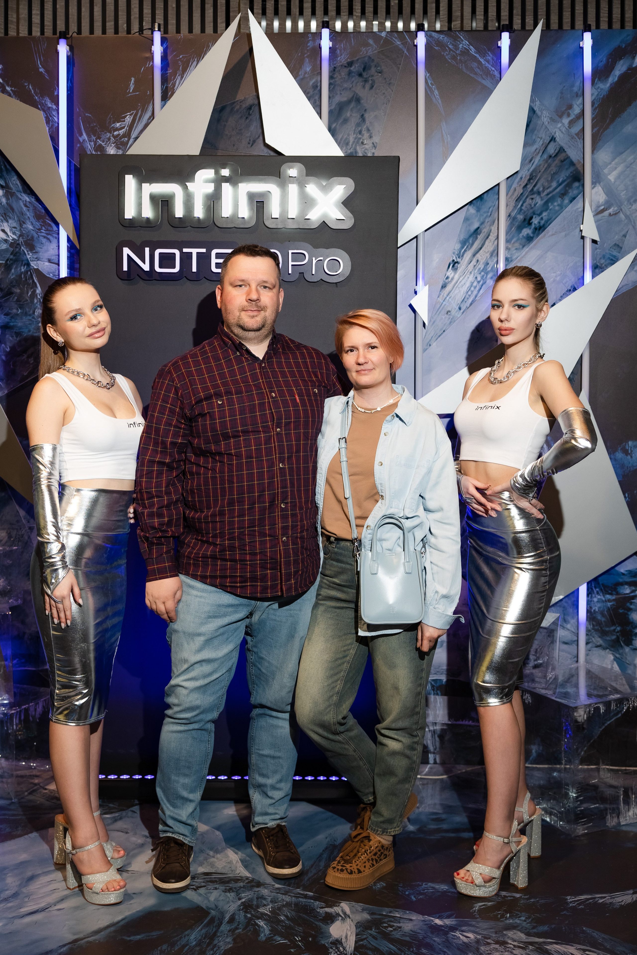 Презентация Infinix. Свадебный репортажный фотограф в Москве