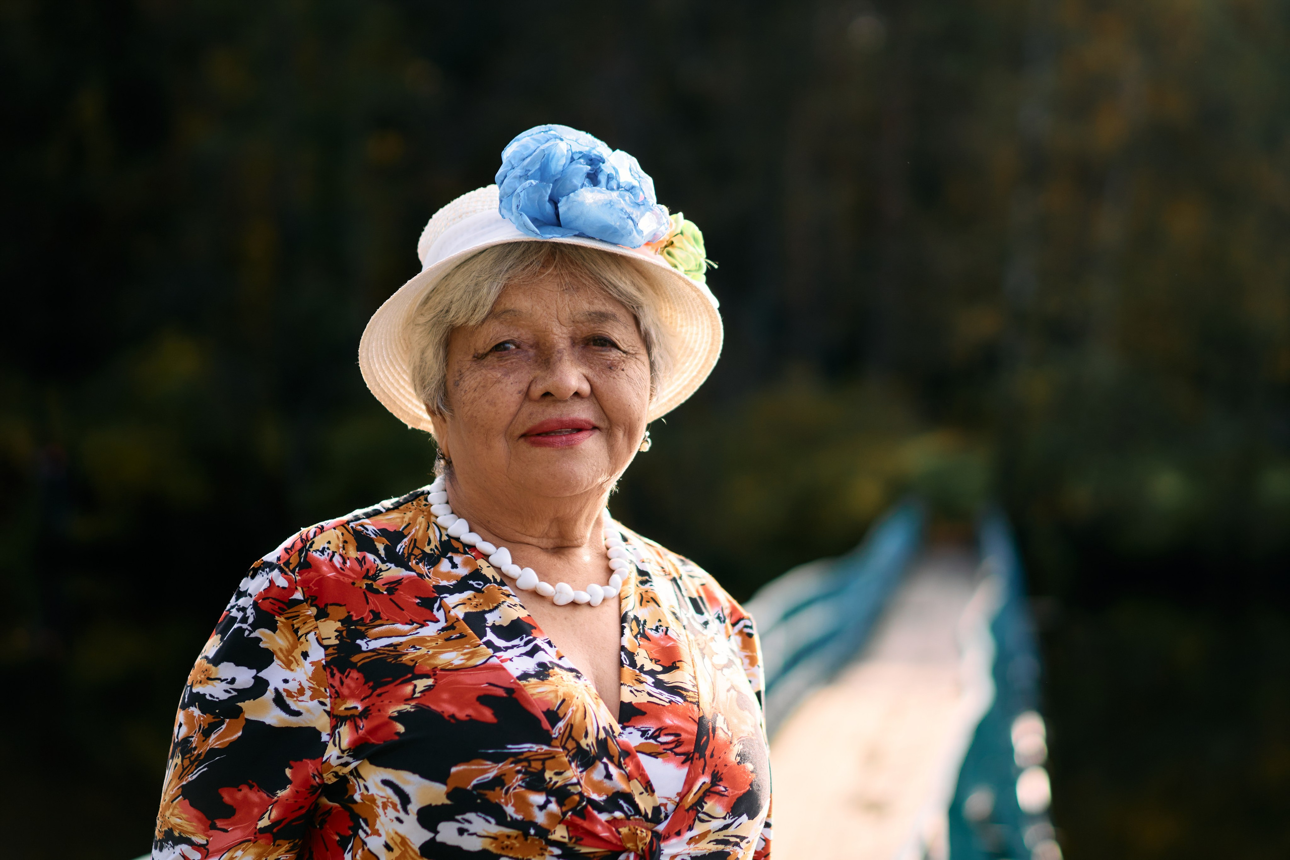 Фотосессия «Осенний вернисаж» для участников любительского объединения людей старшего поколения " Общение 55+». Фотограф Виталий Сид: профессиональная фотосъемка, обучение и новости индустрии