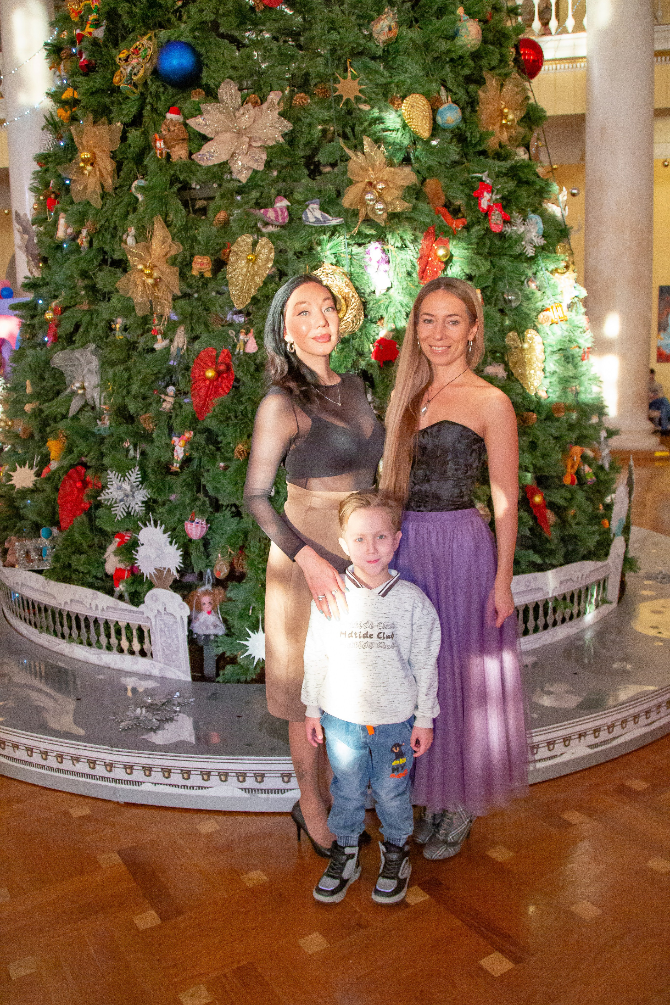 Закрытие года семьи в Сочи Зимний театр. Фотограф в Сочи Юрий Шептаев