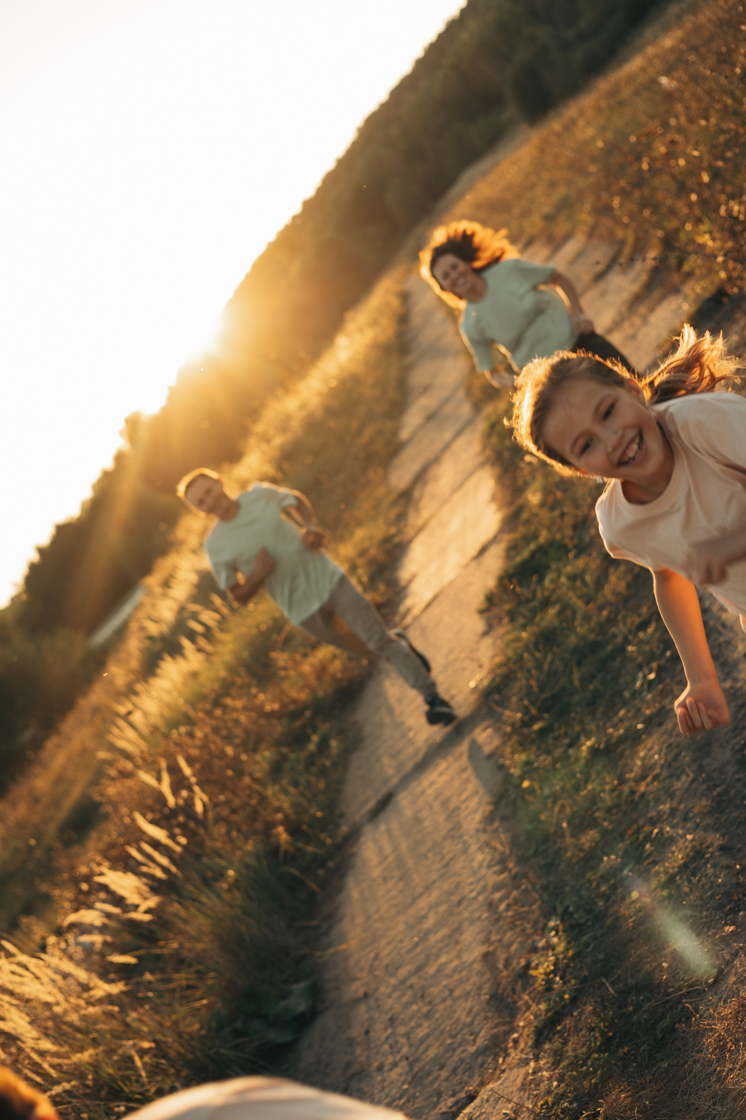 Юля, Илья, Полина, Сергей. Ваш фотограф