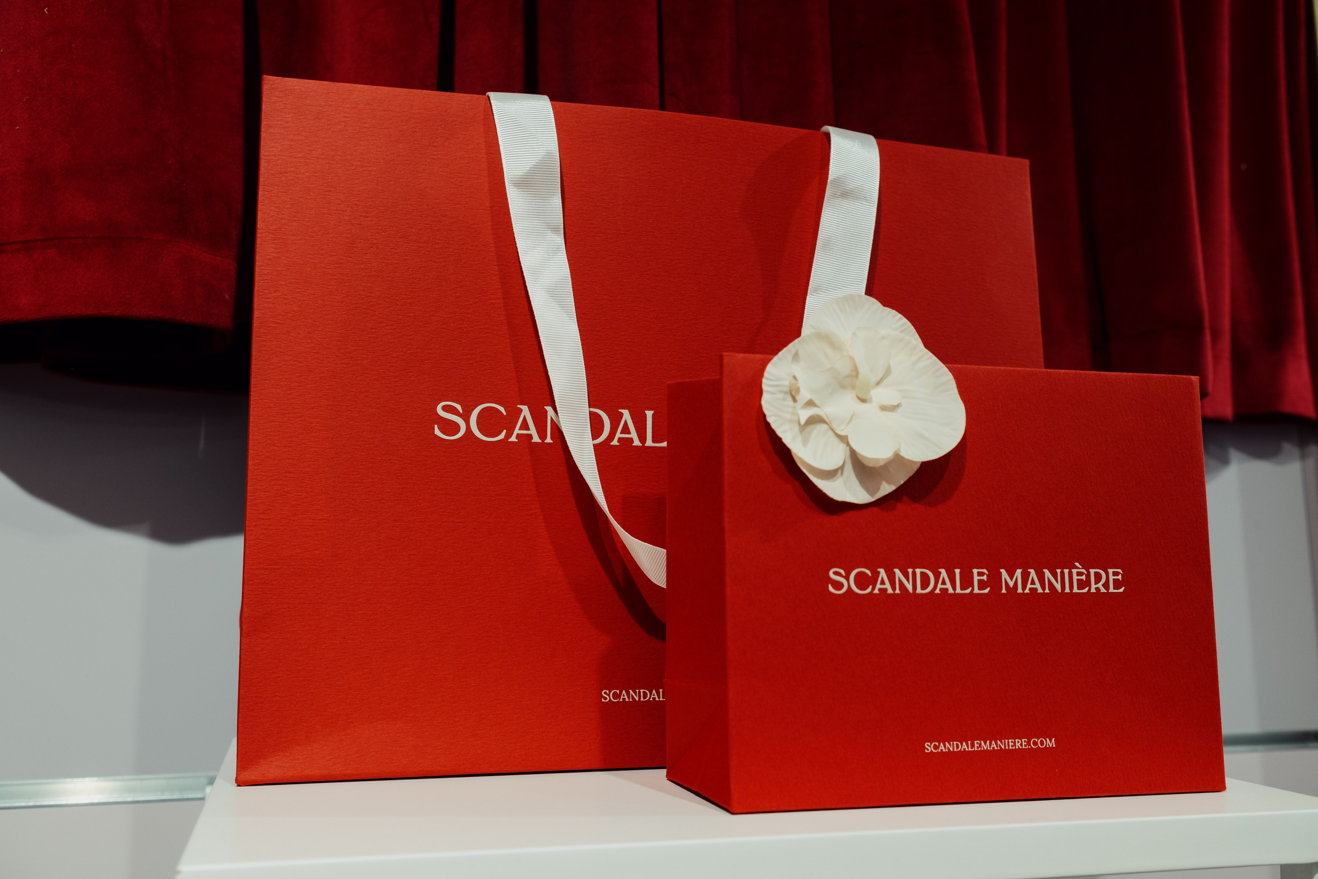 SCANDALE MANIERE. Репортажный и портретный фотограф в Москве Илья Спиридонов