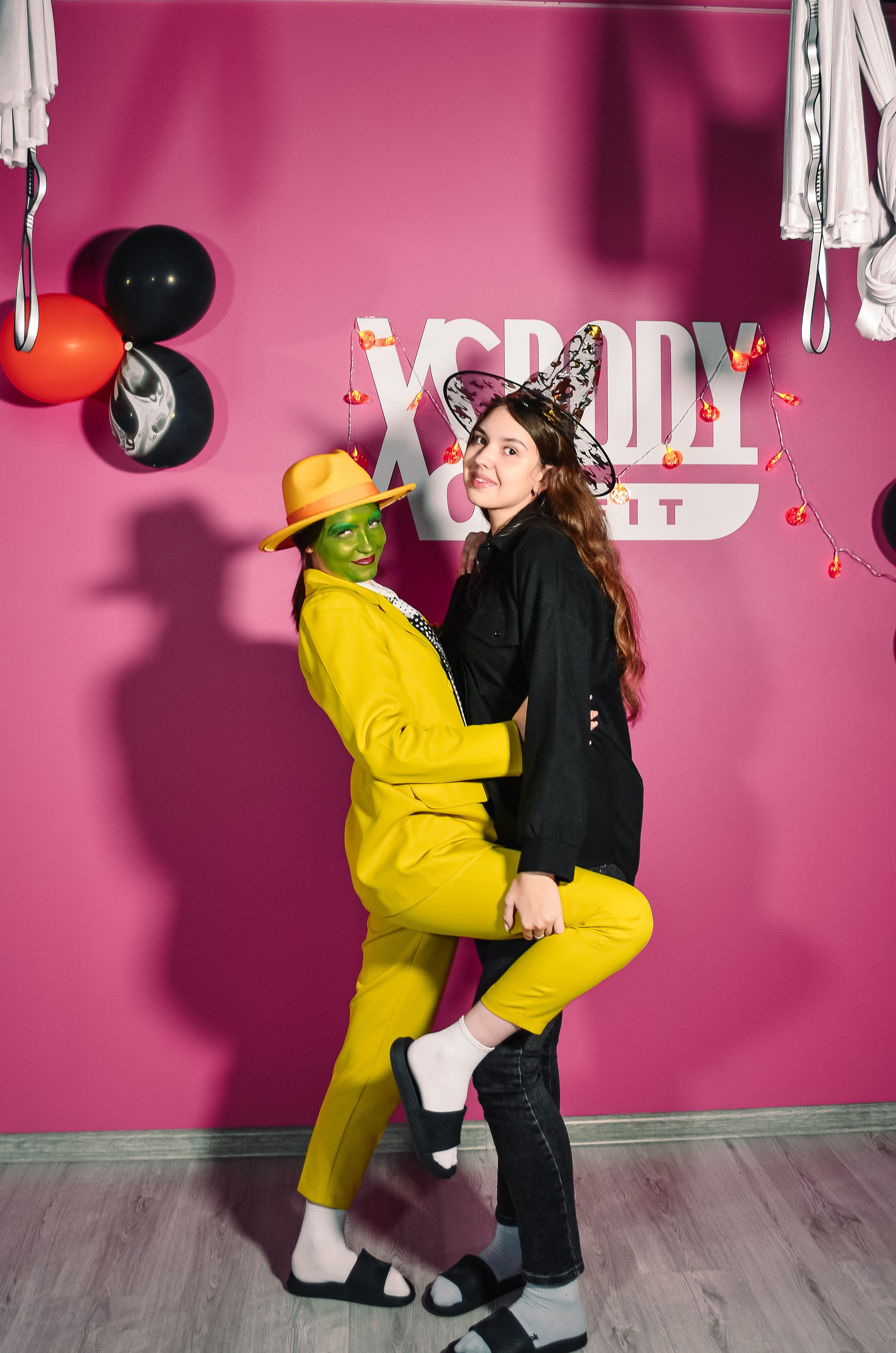 Фоторепортаж мероприятия в фитнес-клубе. Денисова Аля — фотограф для парных съемок и индивидуальных историй в Барнауле