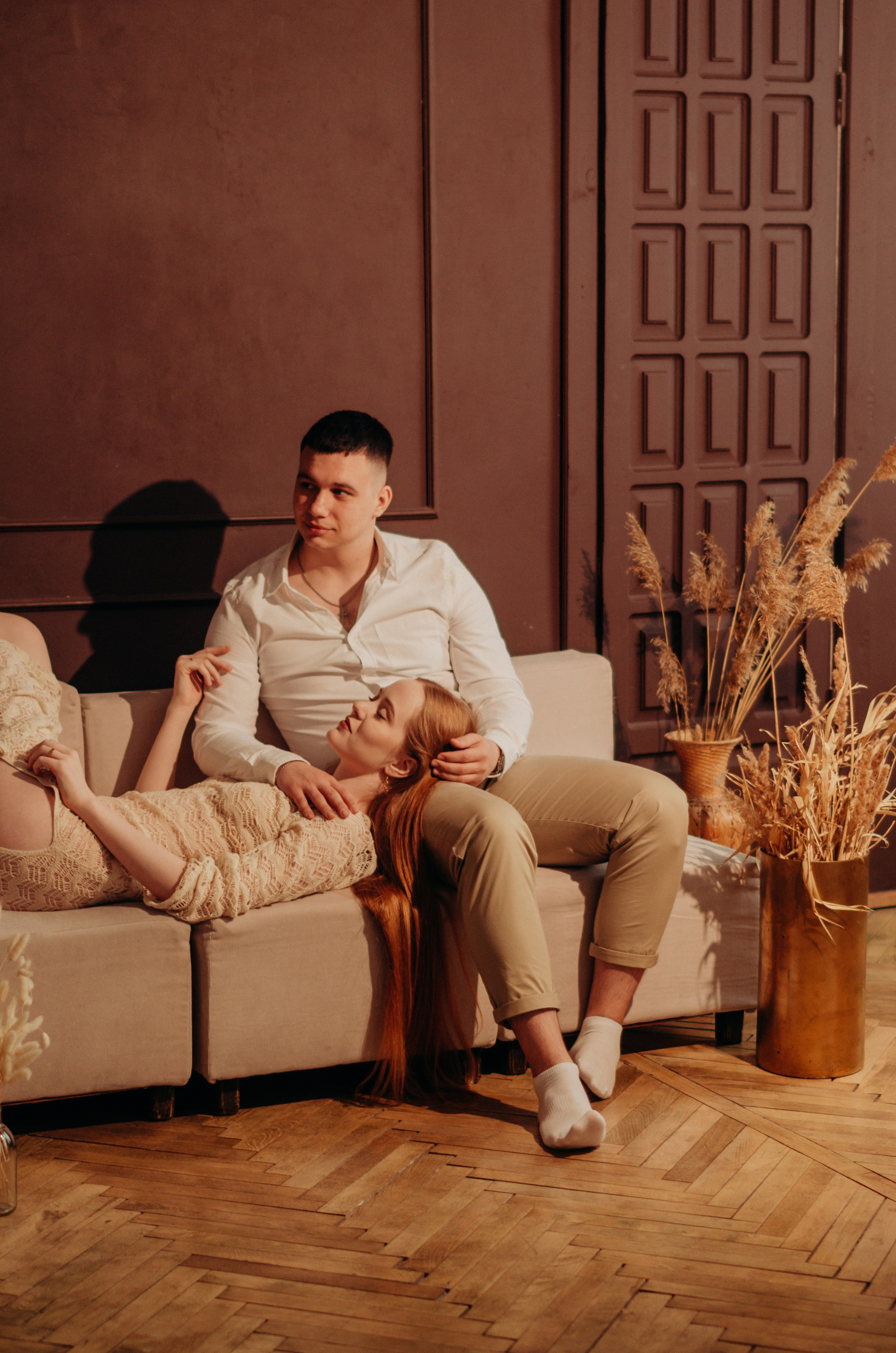 Love Story в фотостудии в стиле бохо. Денисова Аля — фотограф для парных съемок и индивидуальных историй в Барнауле