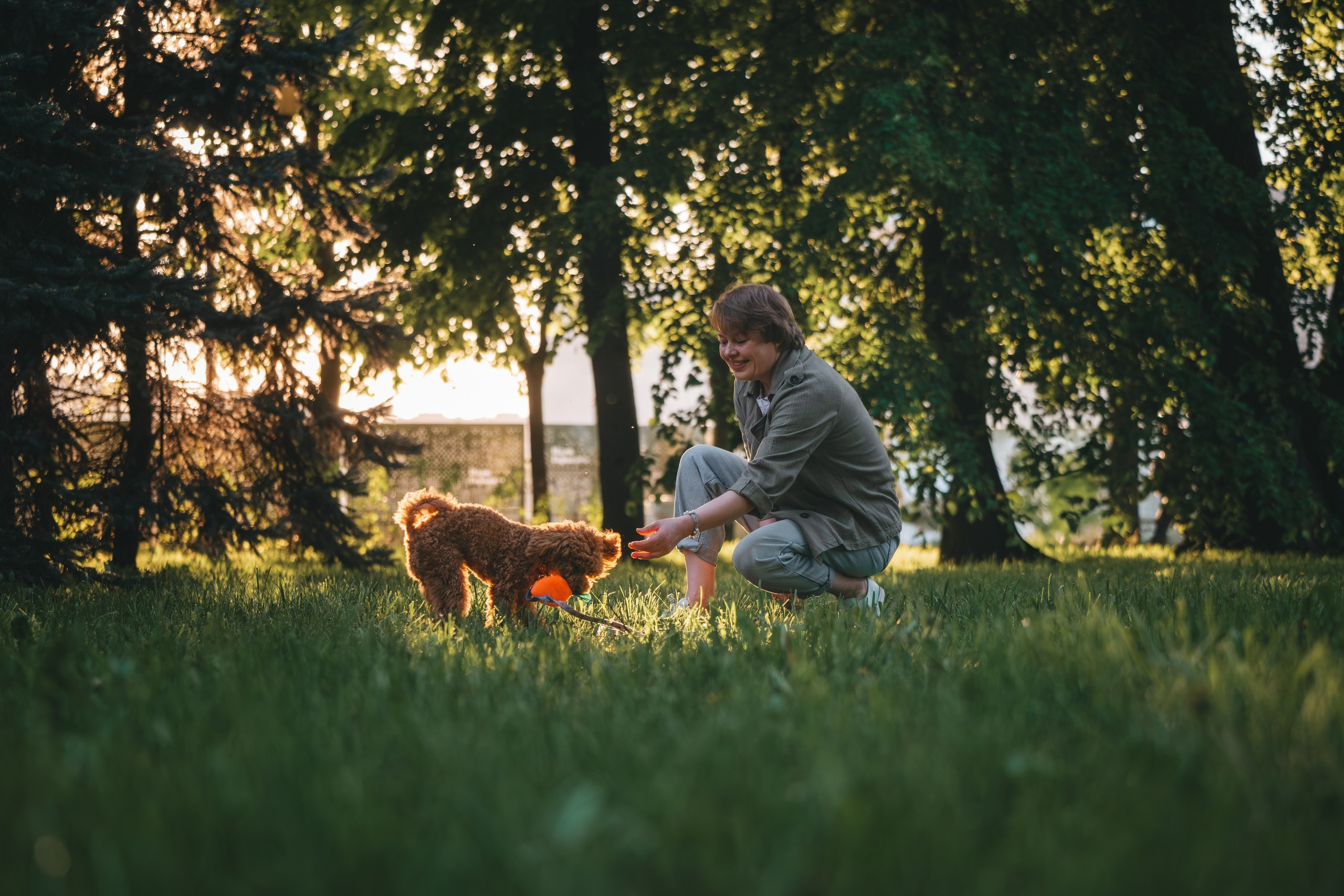 Юля с пуделем. Фотограф Анималист в Москве Анастасия Жучкова