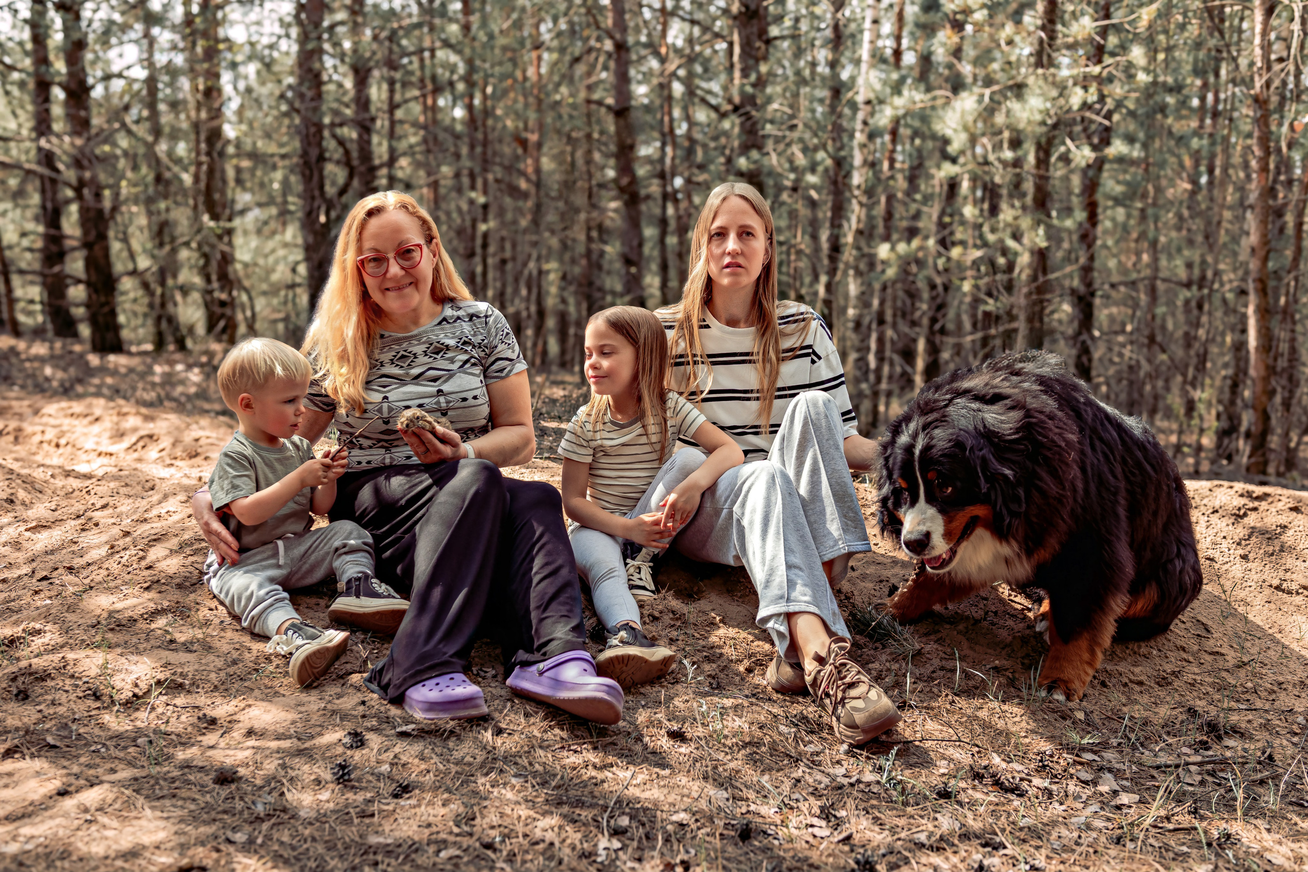 Семейная фотосессия в лесу