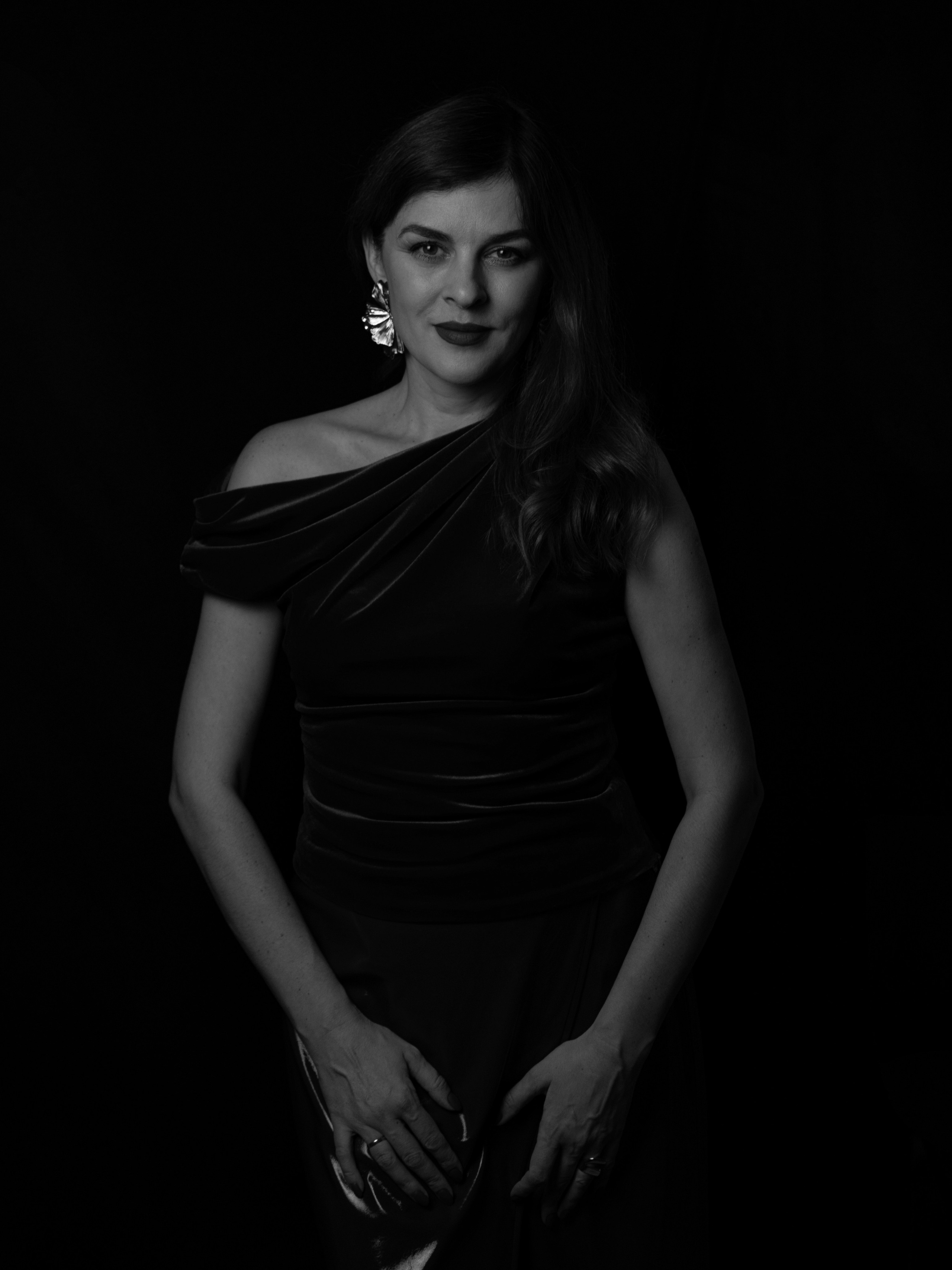 Женский портрет Фотосессия Фотограф в Омске Ульяна Красикова Вероника Никонова Заулицкая 