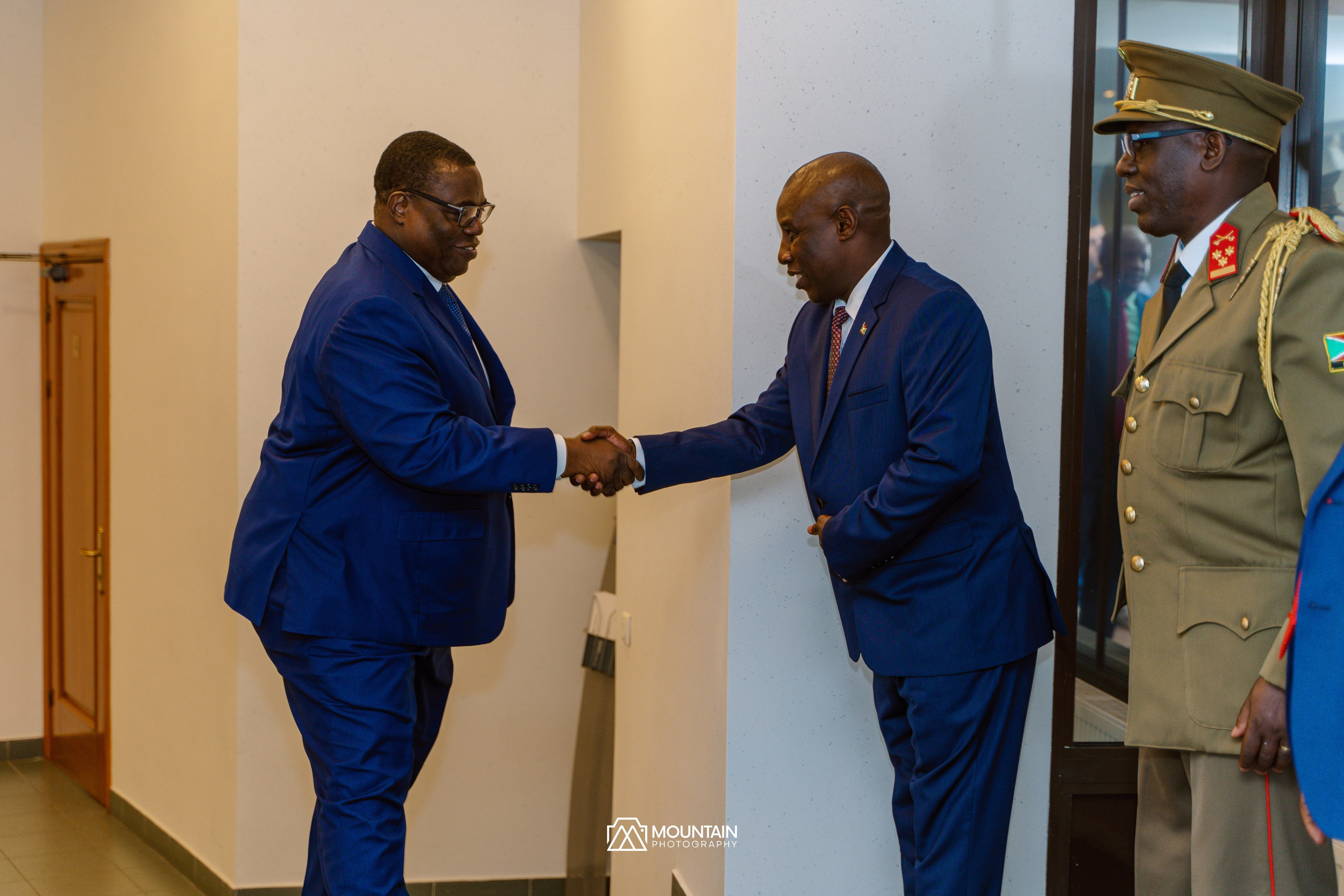 Burundi Indepence Celebration. Photographer based in moscow Peter Tchana