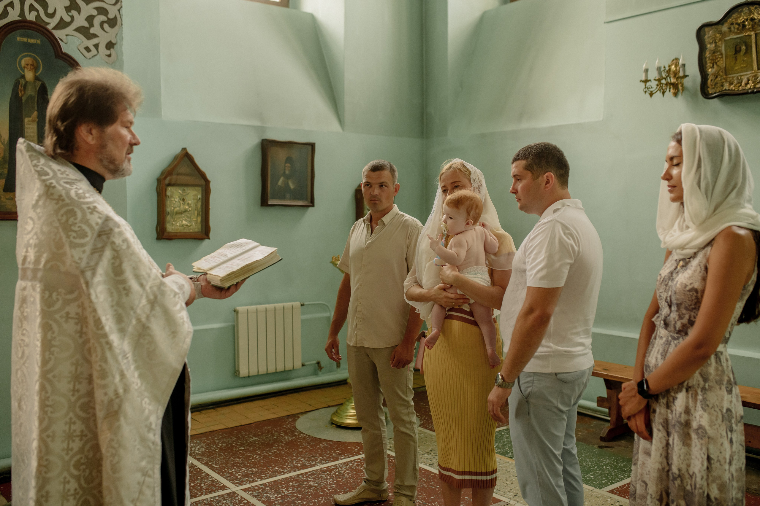 Крещение Юлечки. Фотограф Мария Стрелкова