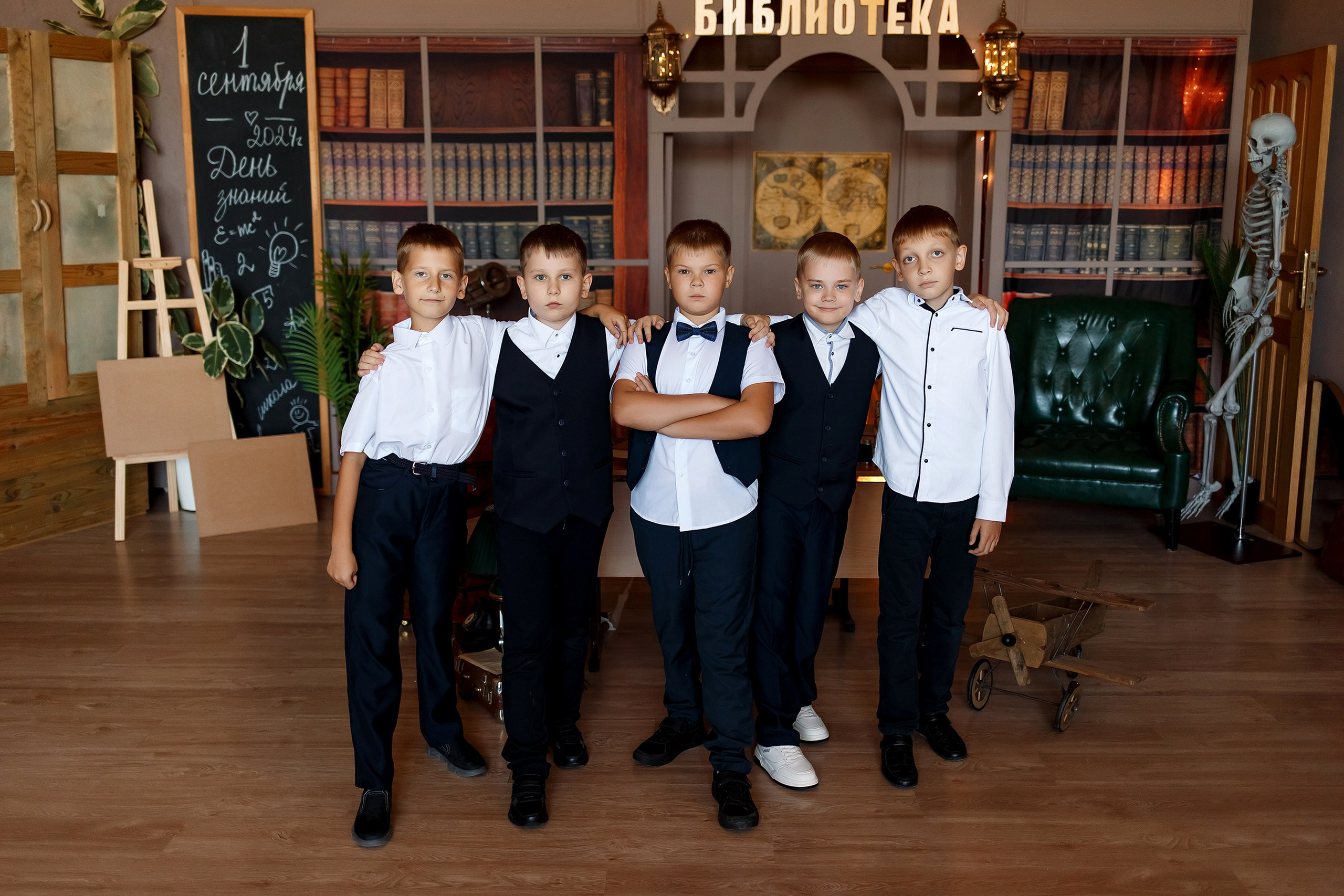 4 класс фотосессия в фотостудии. Фотограф Любовь Корниенко, Примоский край