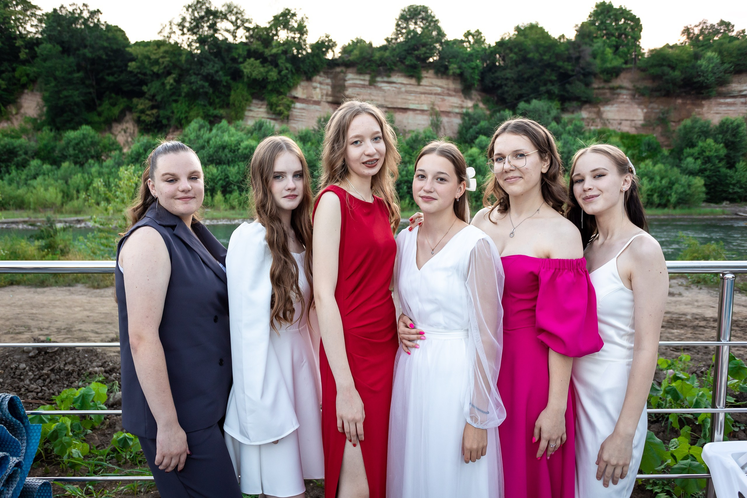 Вручение аттестата и выпускной вечер. Выпускные альбомы Майкоп, Краснодар Елена Золотарева