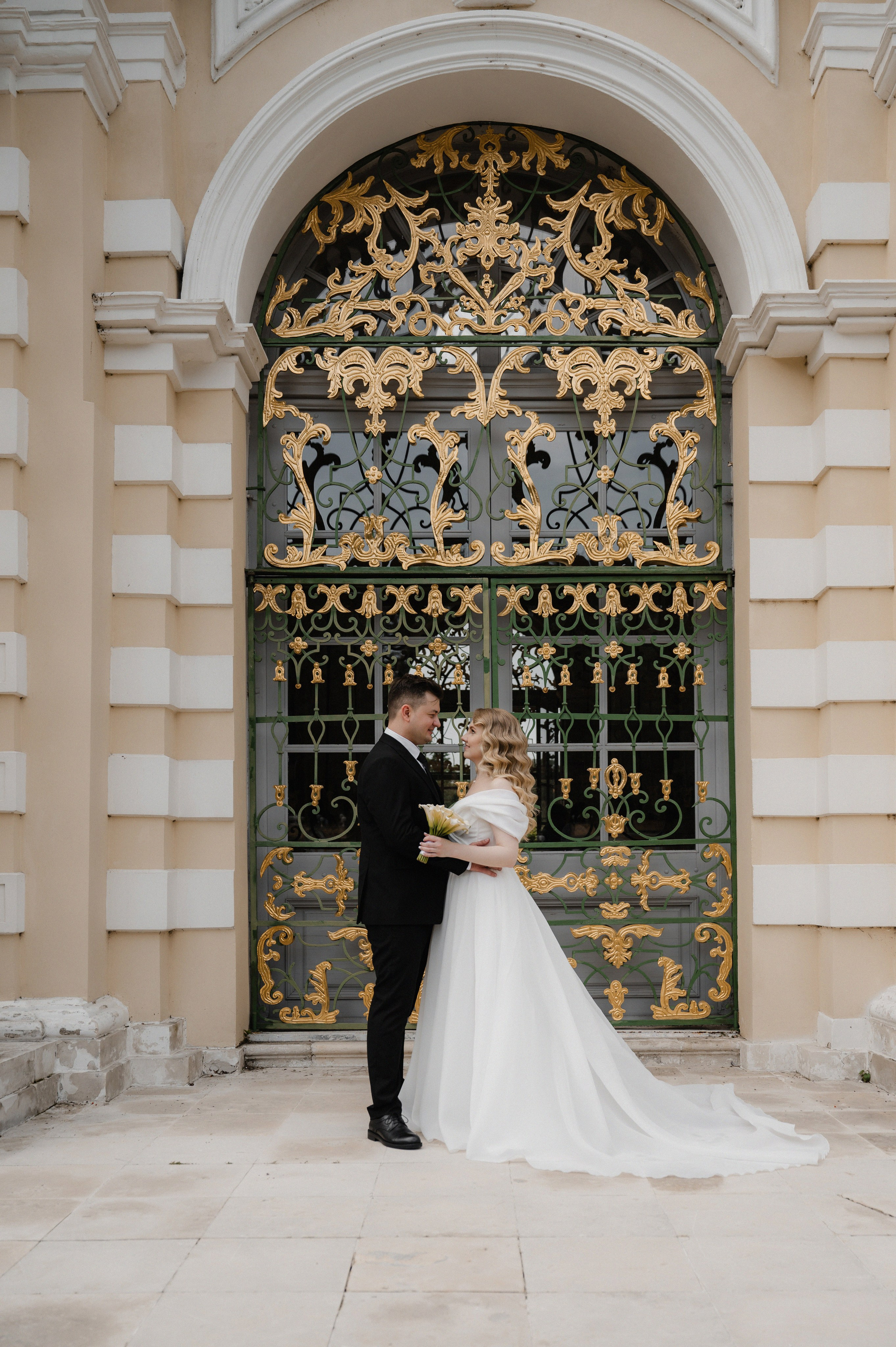 Илья и Ольга.Кусково. Свадебный фотограф Раменское-Москва