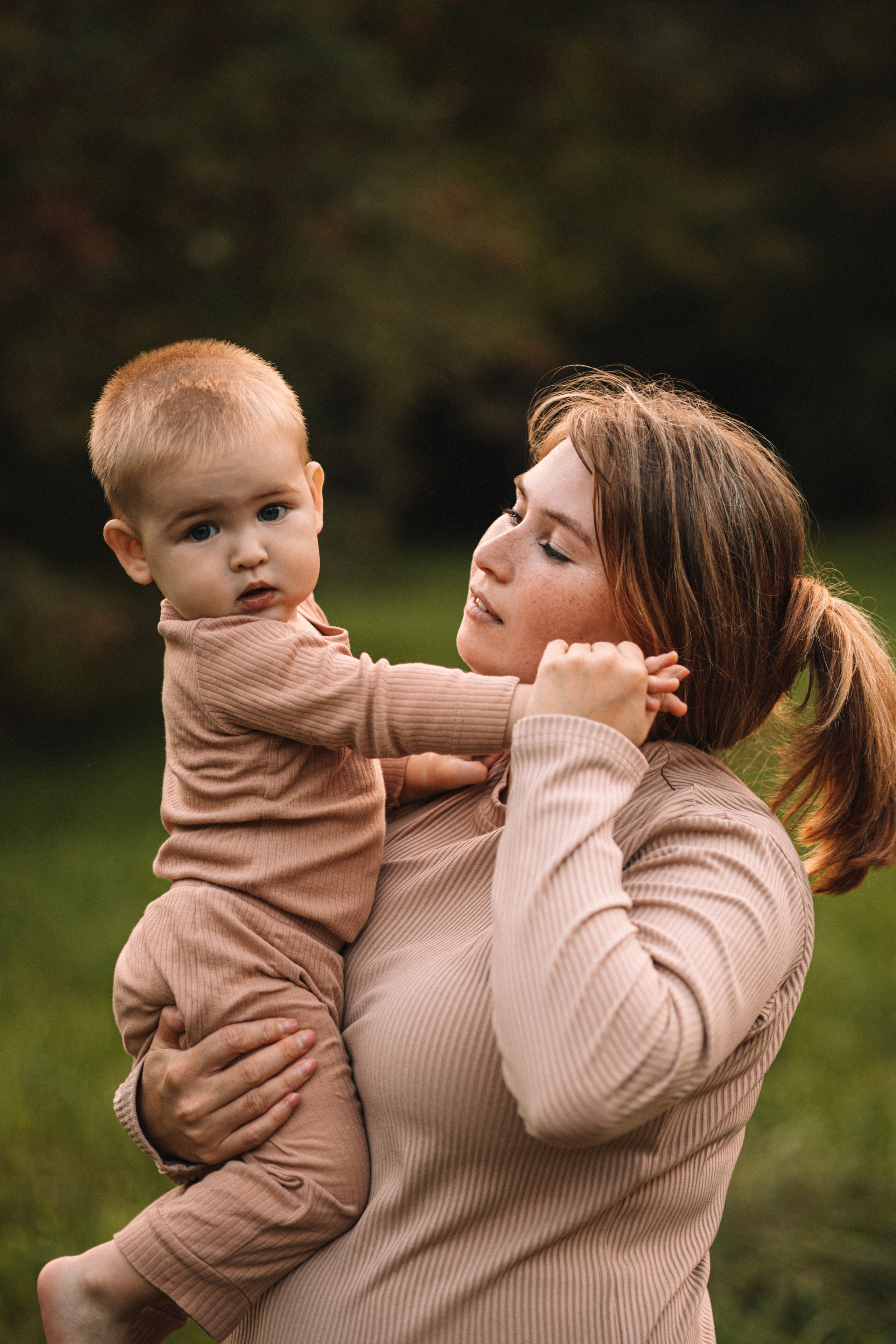 Гордей с мамой на прогулке. Фотограф Нижний Новгород