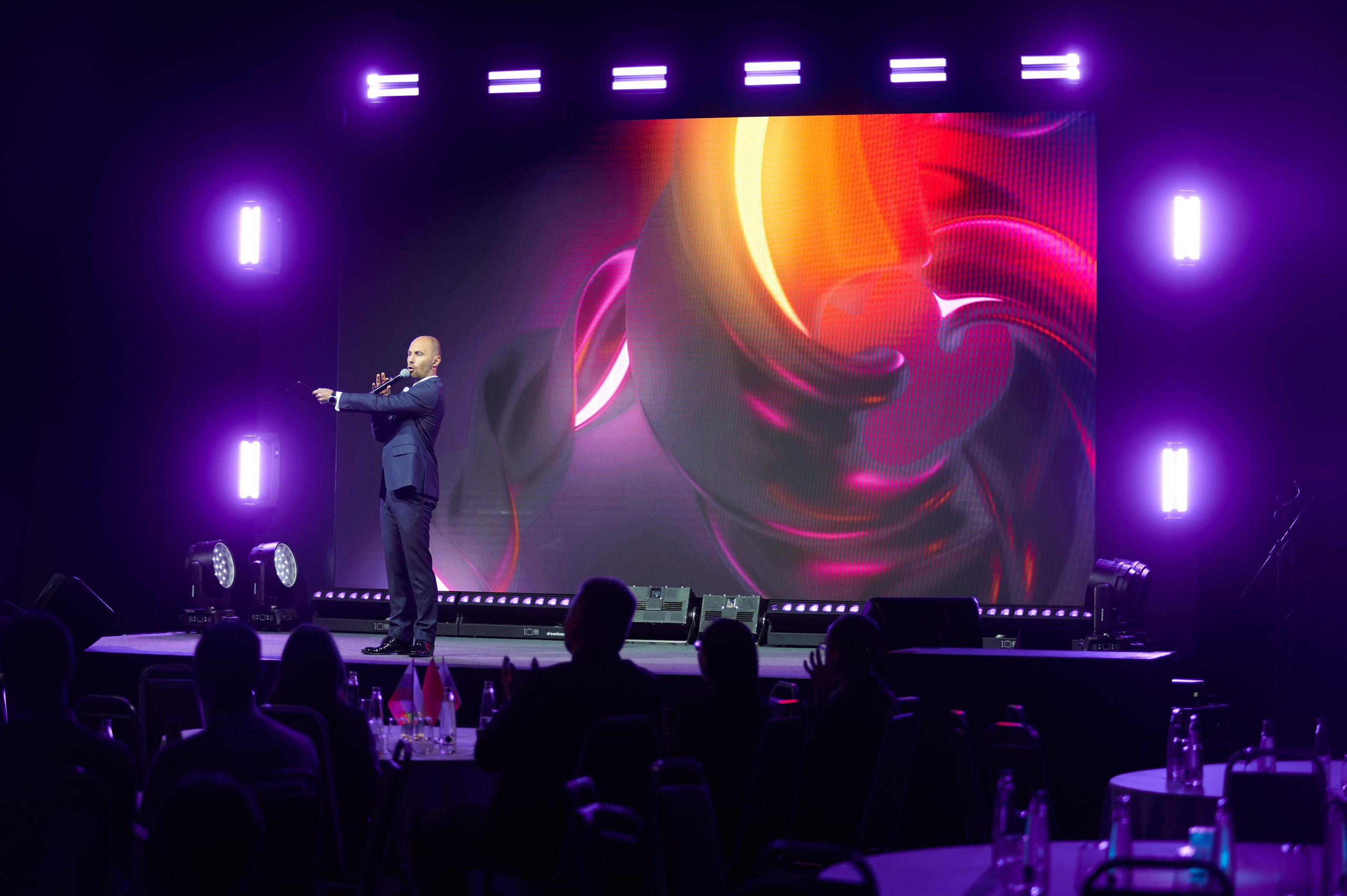 Репортажная съемка Нижний Новгород, фотограф Дмитрий Гуричев. Бизнес-фотограф Дмитрий Гуричев. Корпоративная фотосъемка в Нижнем Новгороде для предпринимателей и организаций