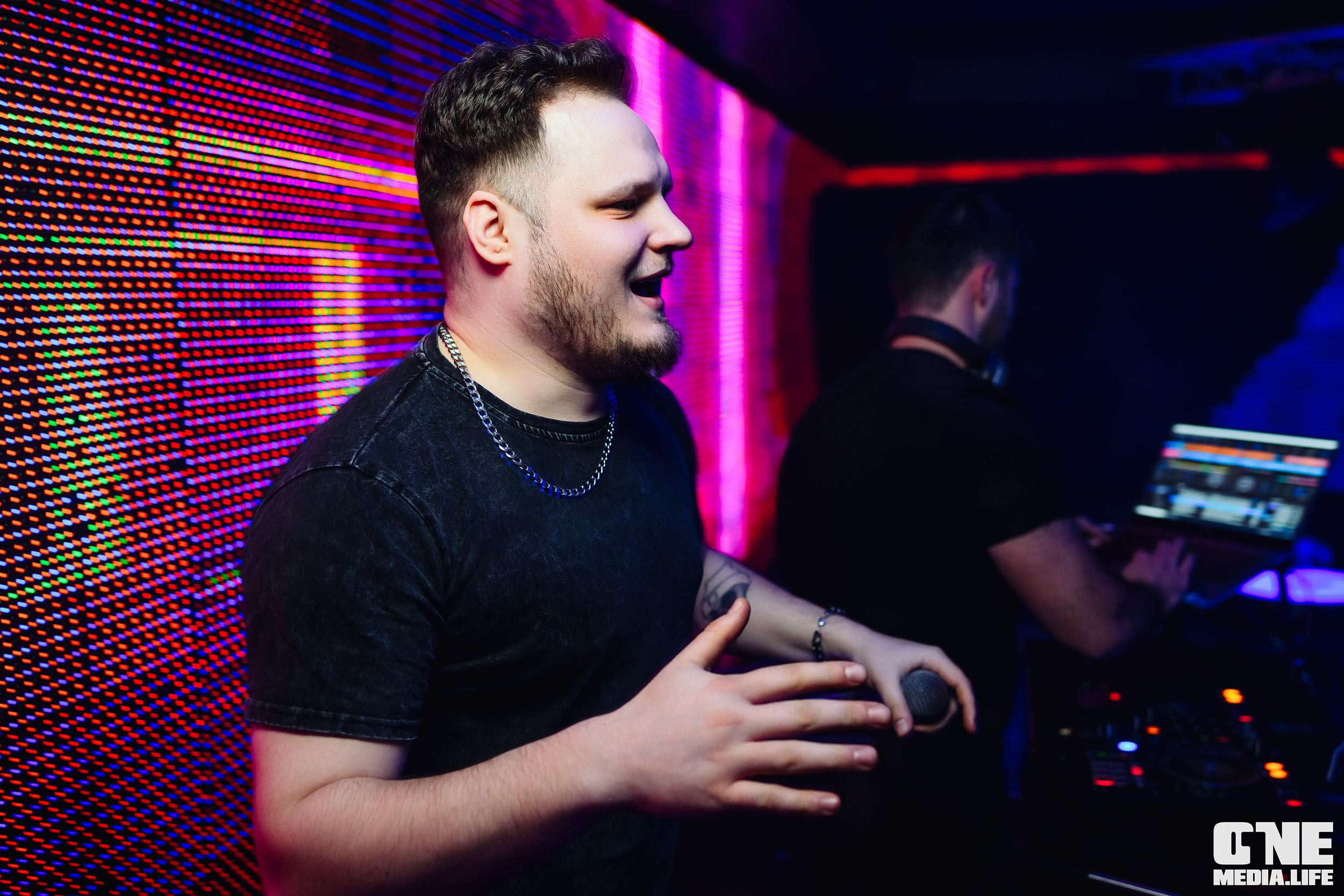 Фото с вечеринки в Планете. One Media Life: фоторепортажи, фотоотчеты с мероприятий и заведений