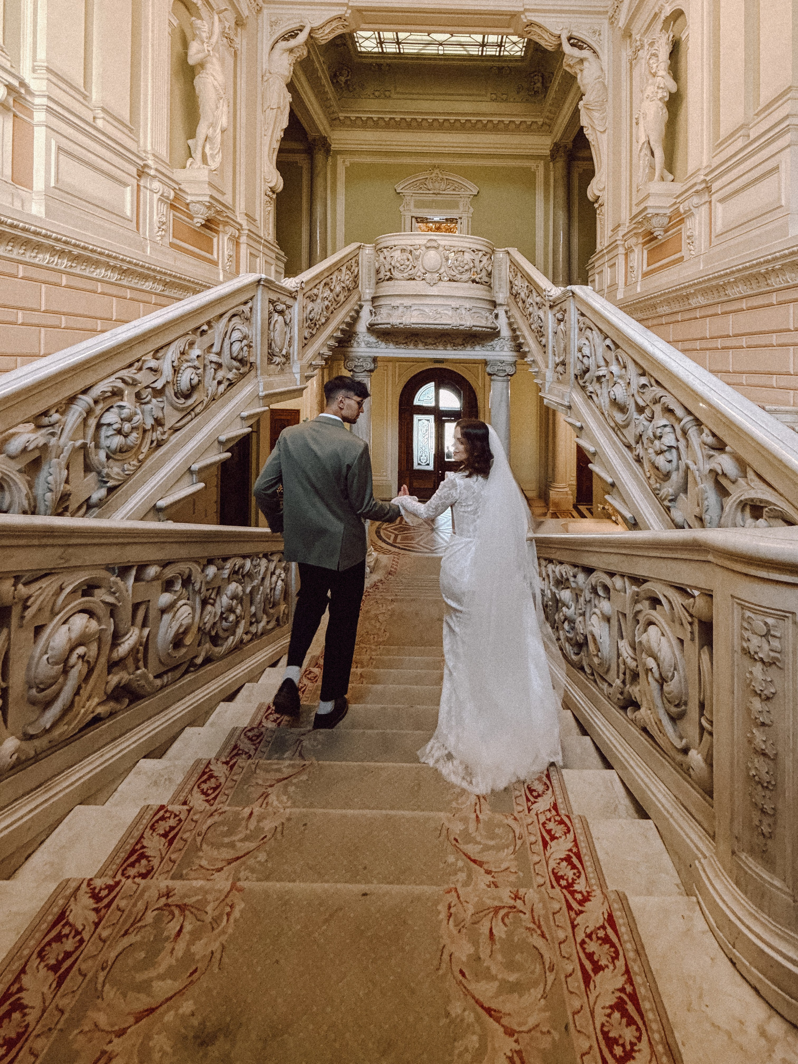 ФОТО НА ТЕЛЕФОН ВО ВРЕМЯ БРАКОСОЧЕТАНИЯ В ПЕРВОМ ДВОРЦЕ И ПРОГУЛКИ. Профессиональный фотограф, Санкт-Петербург — Виктория Богомолова