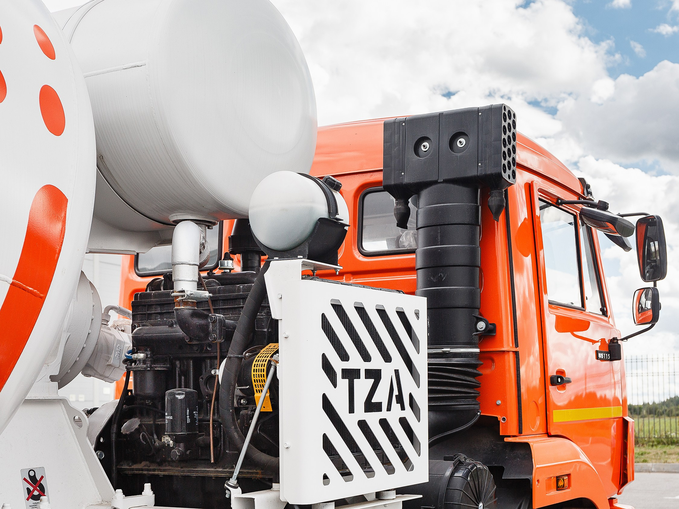 Автомобильный фотограф в СПб. Репортажная фотосъёмка в Санкт-Петербурге. Фотограф на мероприятие: выставки, презентации, автогонки. Фото для сайта, отчётов и публикации в сми. Профессиональный фотограф Сергей Пушкин. Промышленная фотосъёмка. Автопром. Фотосъёмка авто и спецтехники. Профессиональные фото большегрузов.