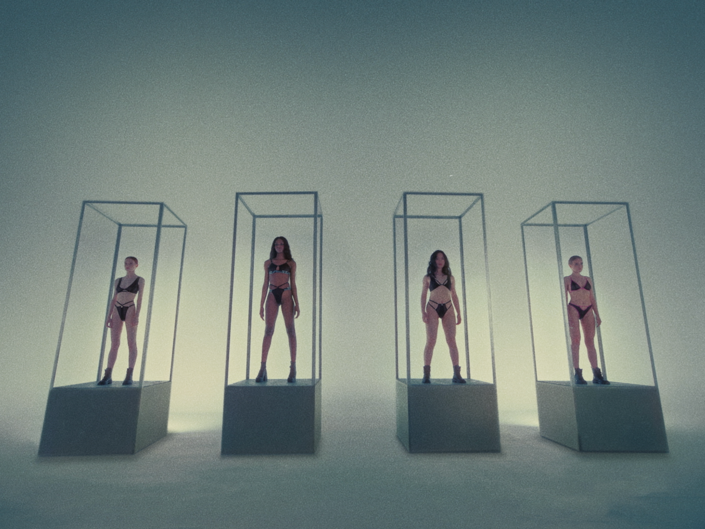 HORIZONTAL. Креативный продюсер и арт-директор в Санкт-Петербурге Марина Кадын