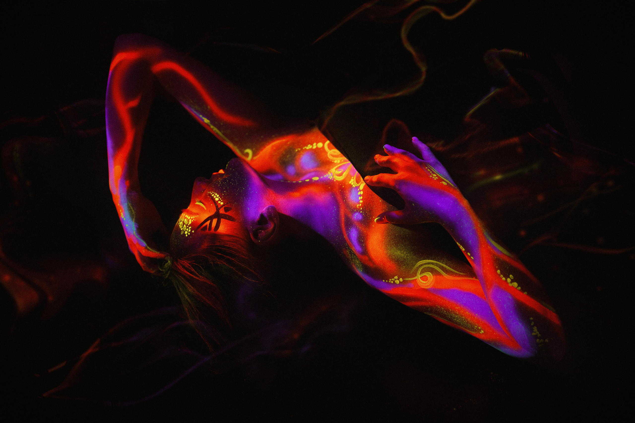 Фотопроект "Ультрафиолет" от фотографа Ильи Матвеева