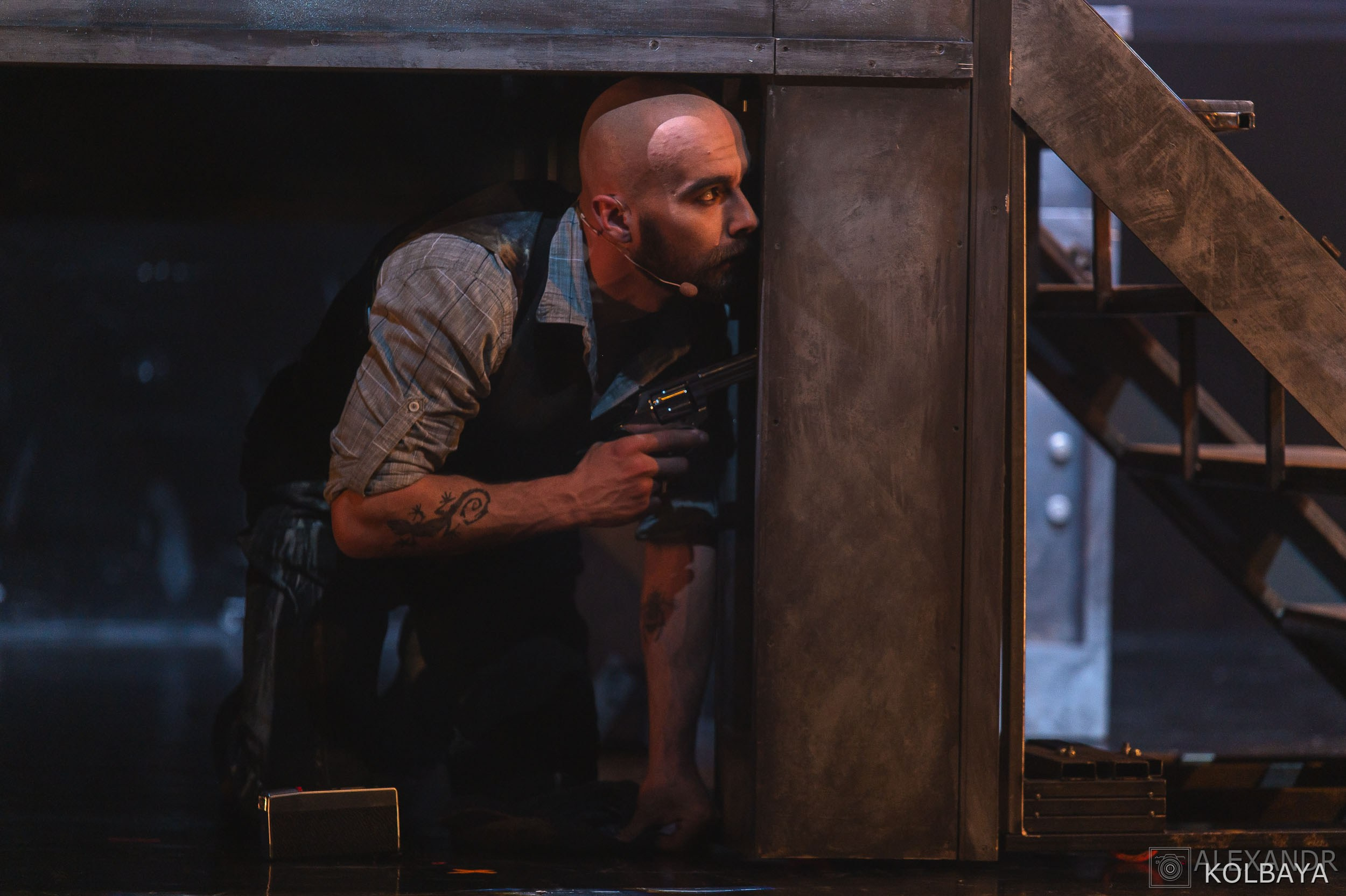 Фотографии со спектакля «Однажды в городе N». Концертный и театральный репортажный фотограф в Москве Александр Колбая