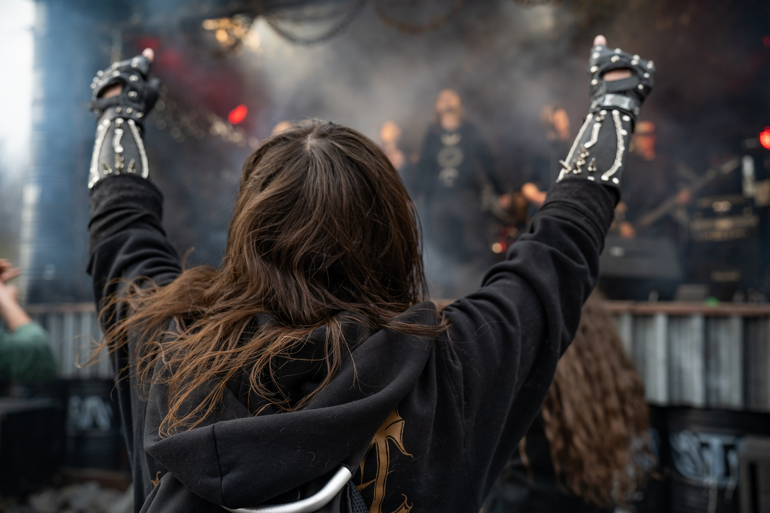 Фестиваль «ПОСРЕДИ КЛАДБИЩ И БОЛОТ»|Архангельск. Концертный и репортажный фотограф в Санкт-Петербурге Слава Пахомов