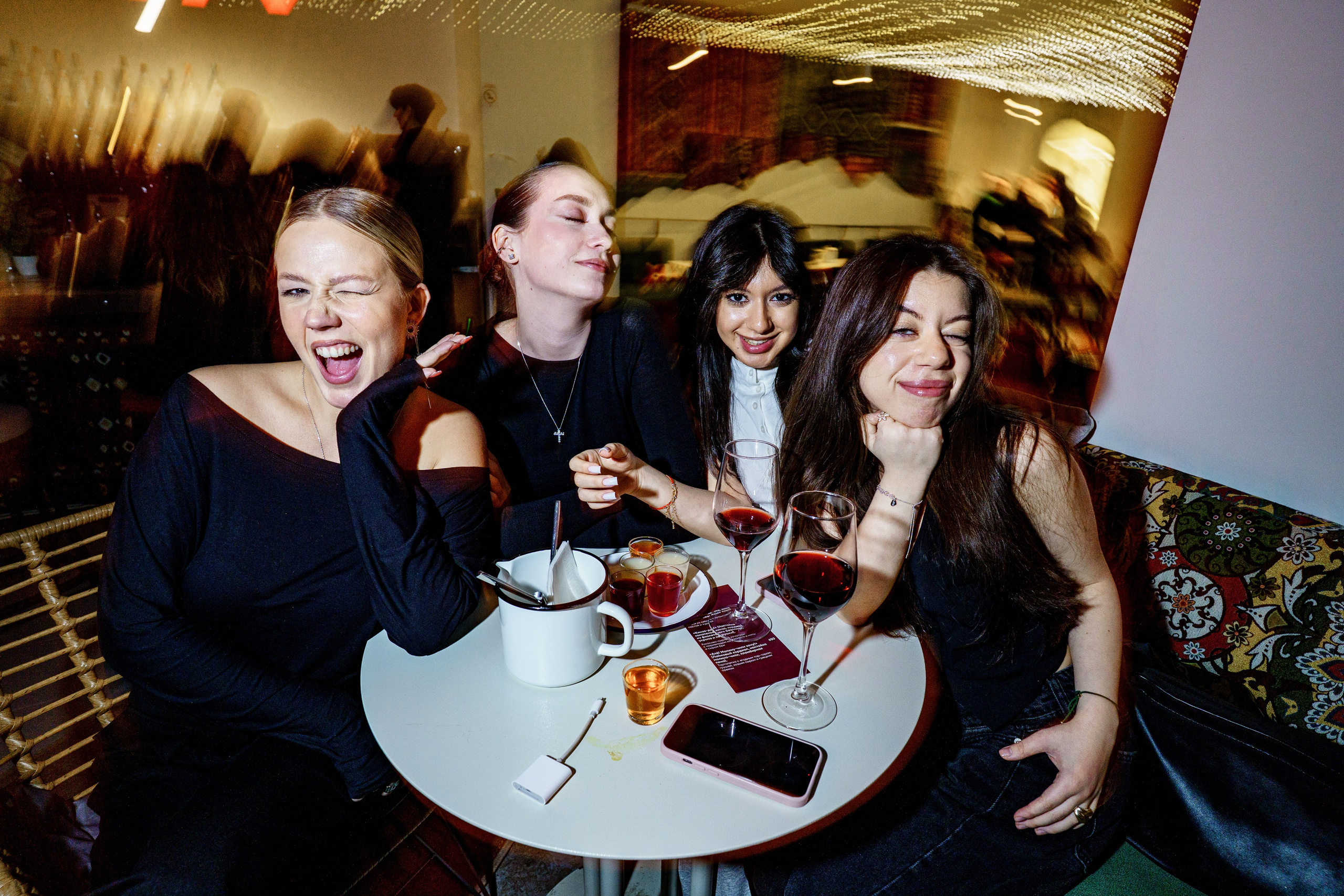 Гостевая смена Бара разбитых сердец в «Мама Тата». Концертный и репортажный фотограф в Санкт-Петербурге Слава Пахомов