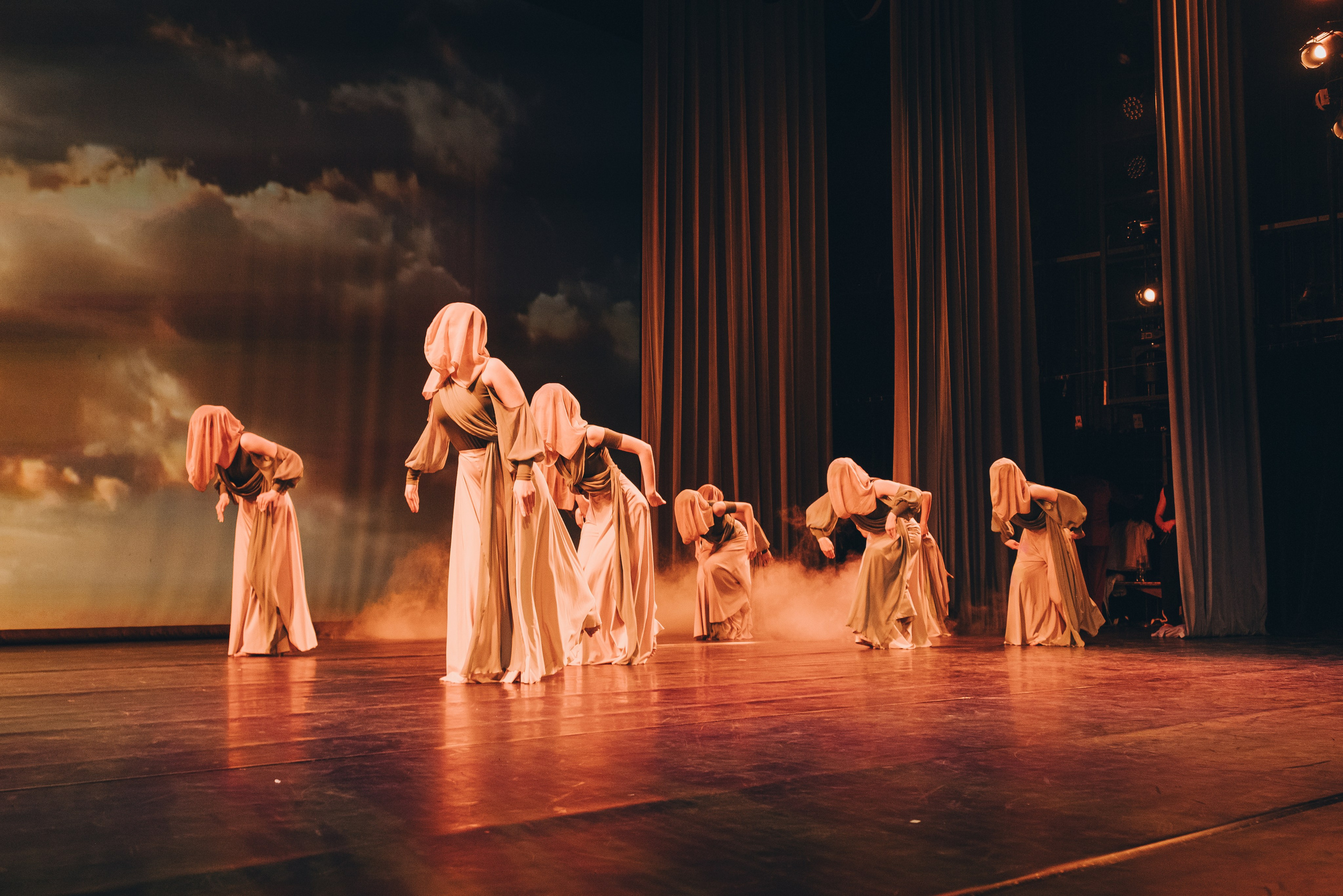 Танцевальный концерт. Фотограф в Иркутске Анна Мирошникова