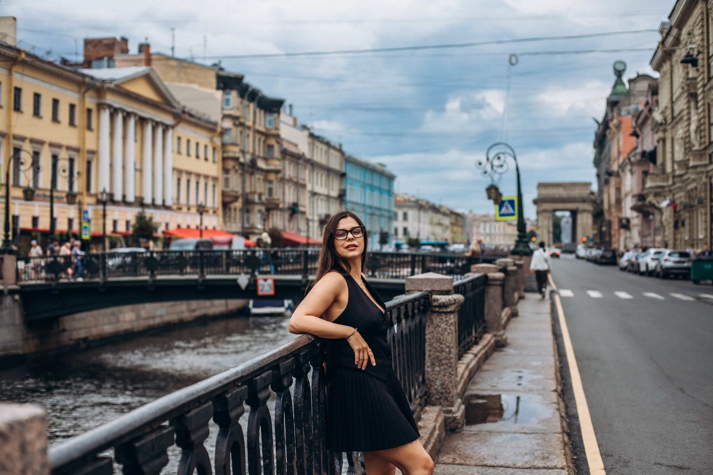 Вероника в июле. Фотопрогулка в Петербурге. Индивидуальный и семейный фотограф в Санкт-Петербурге