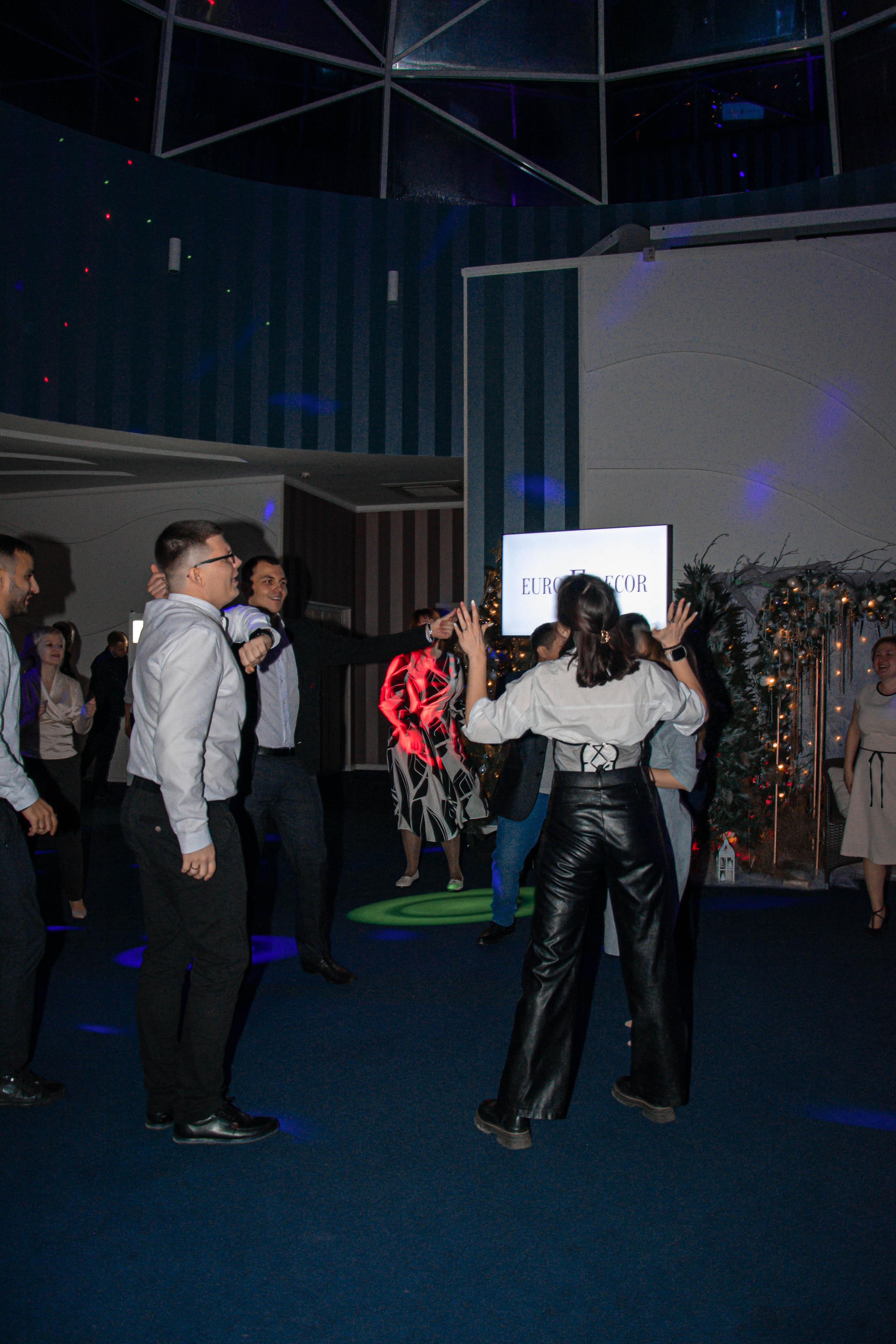 Корпоратив. Женский фотограф в Людиново и Киров