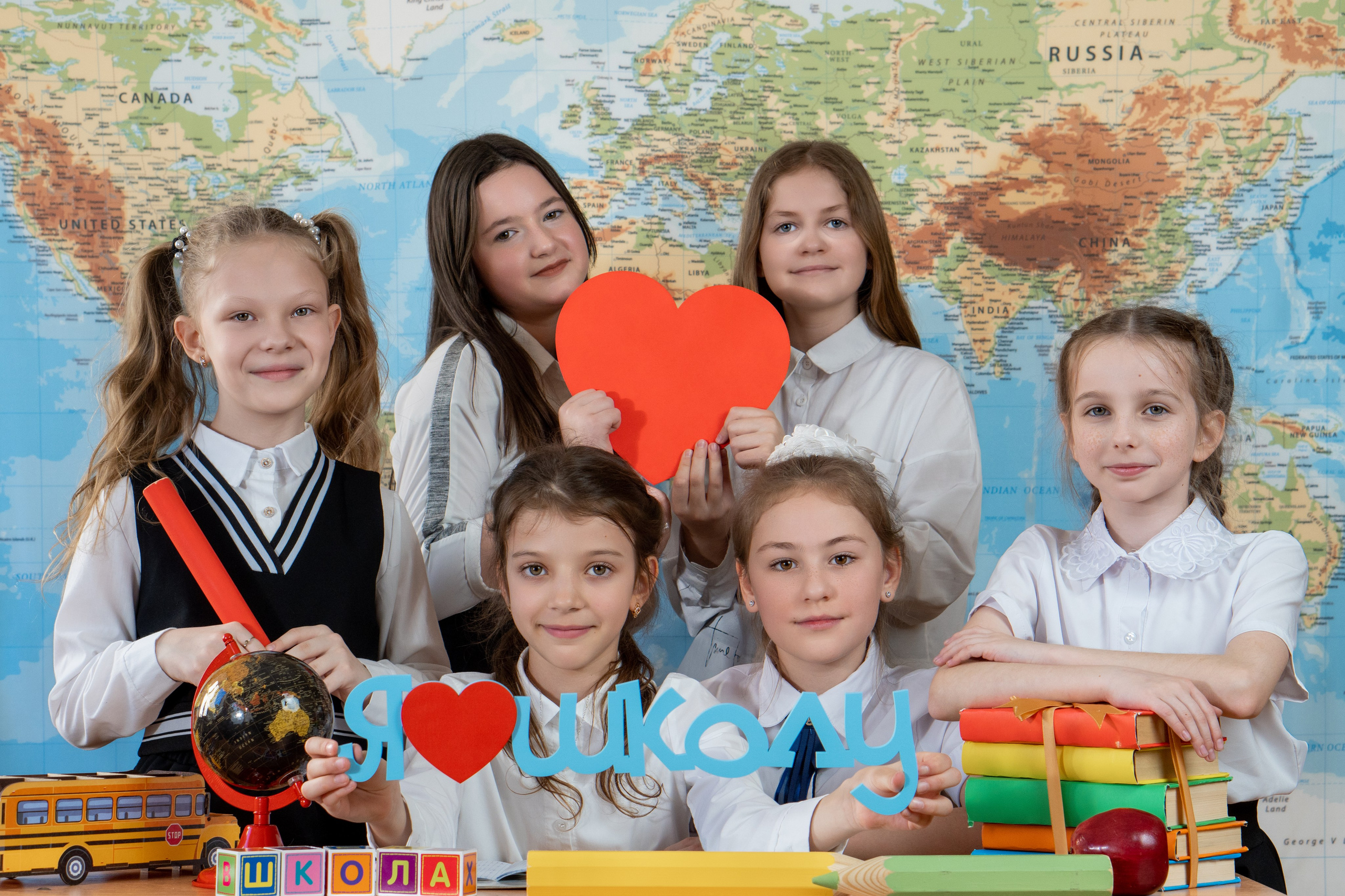 Начальная школа. Выпускные альбомы для детских садов и школ в Симферополе и Крыму — фотограф Ирина Найкина