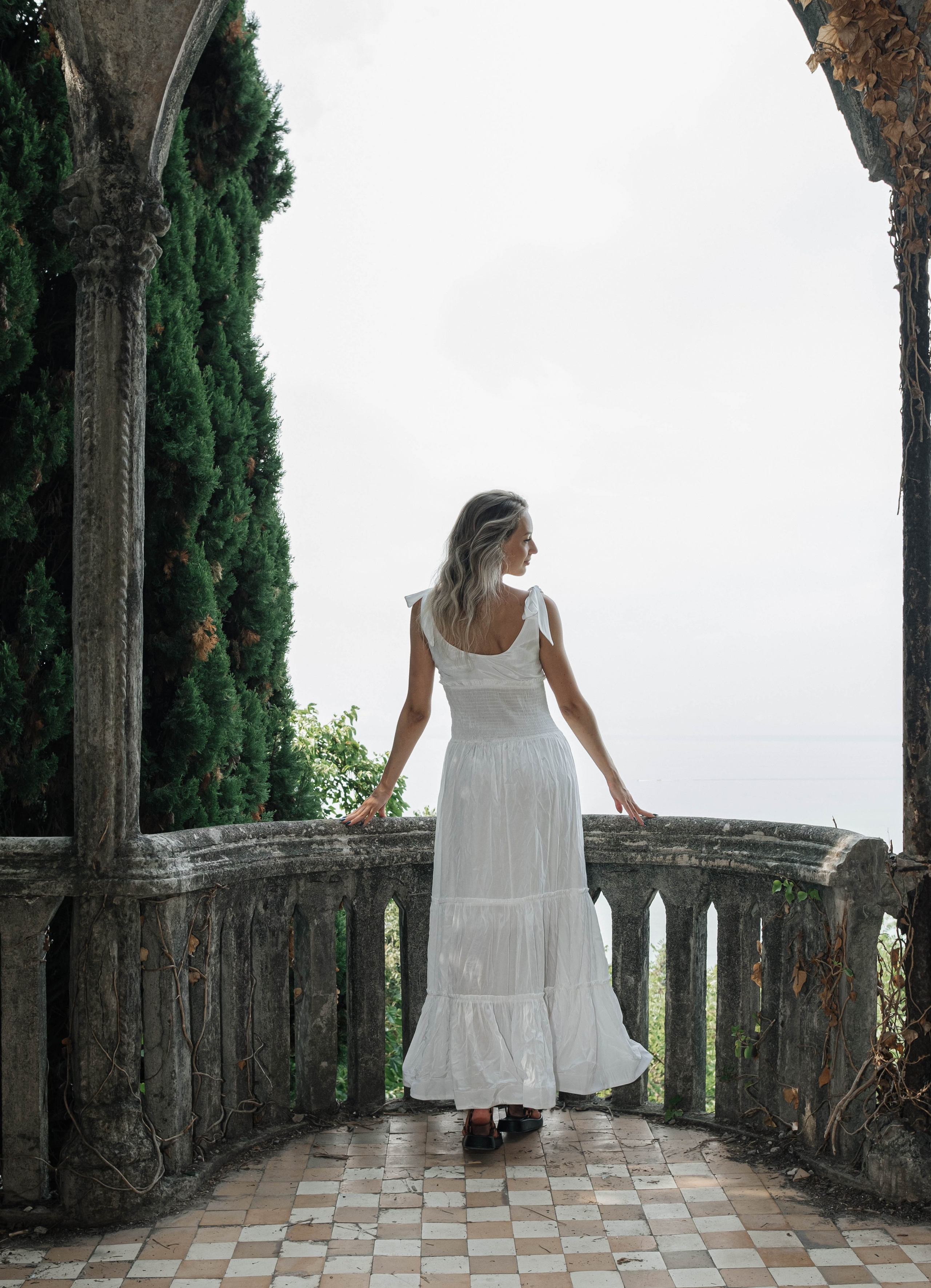 Даша в замке