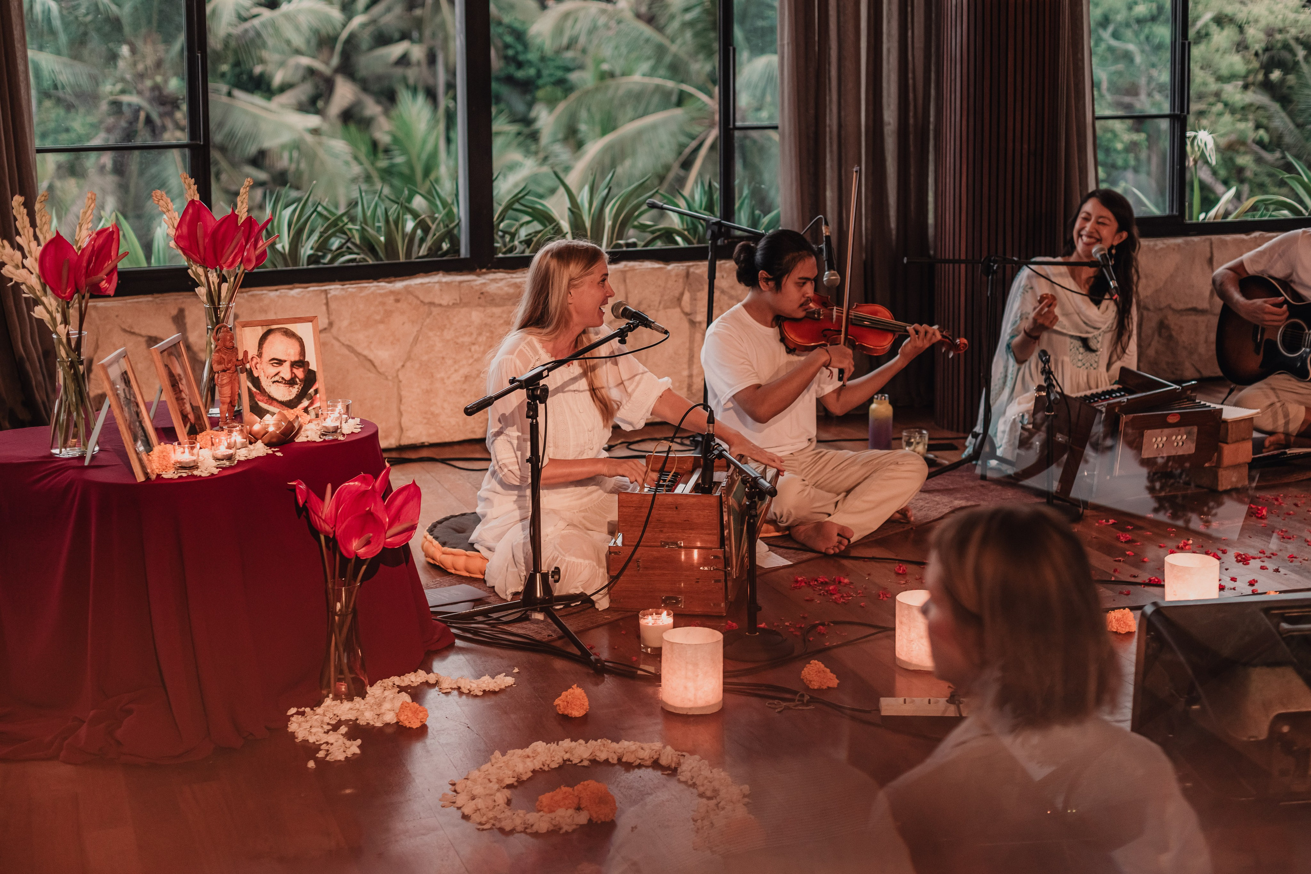 Kirtan at Soulshine nov. Мариам Багдасарян