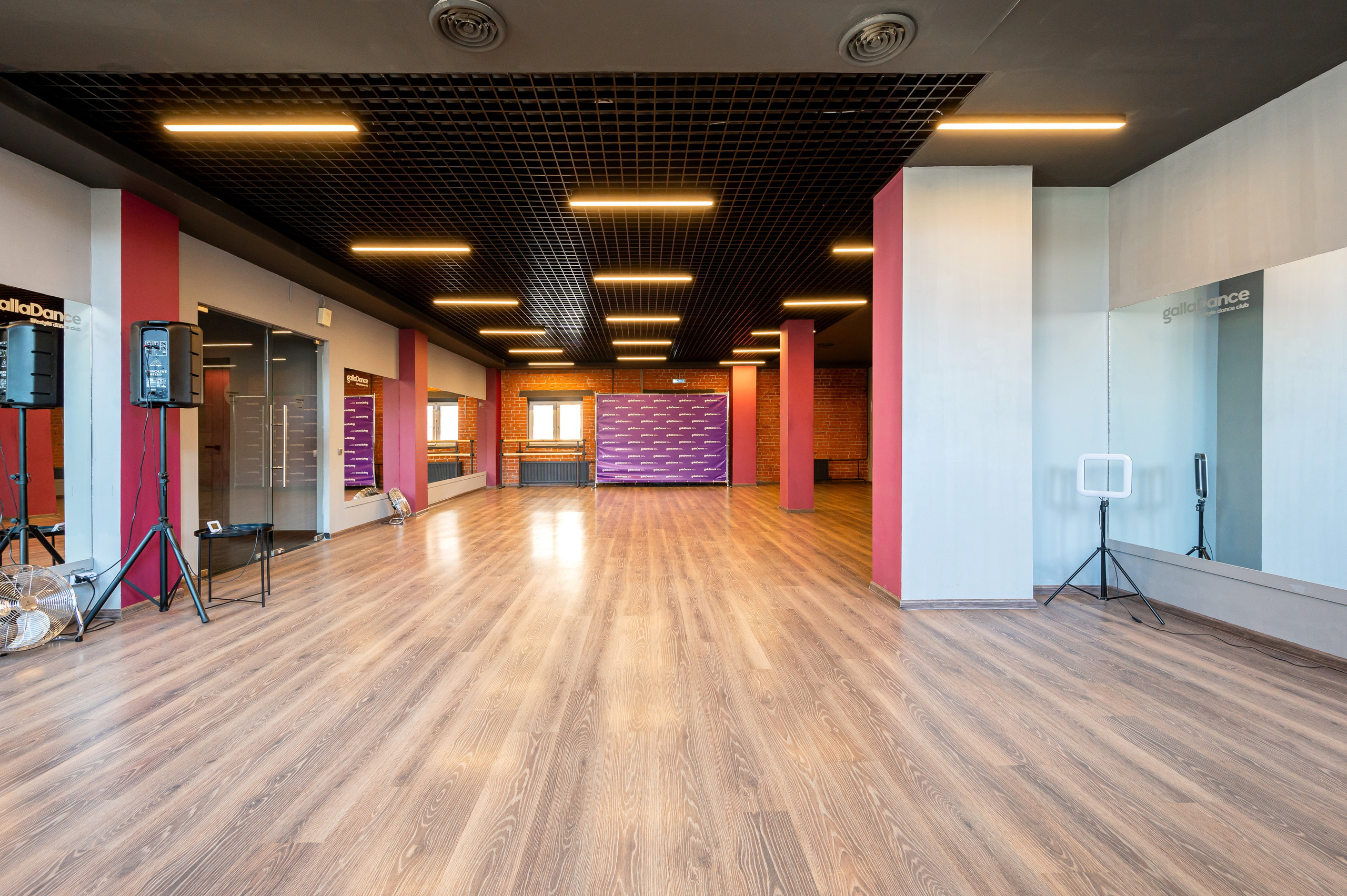 GallaDance. Интерьерный фотограф. Фото- видеосъемка недвижимости Санкт-Петербург