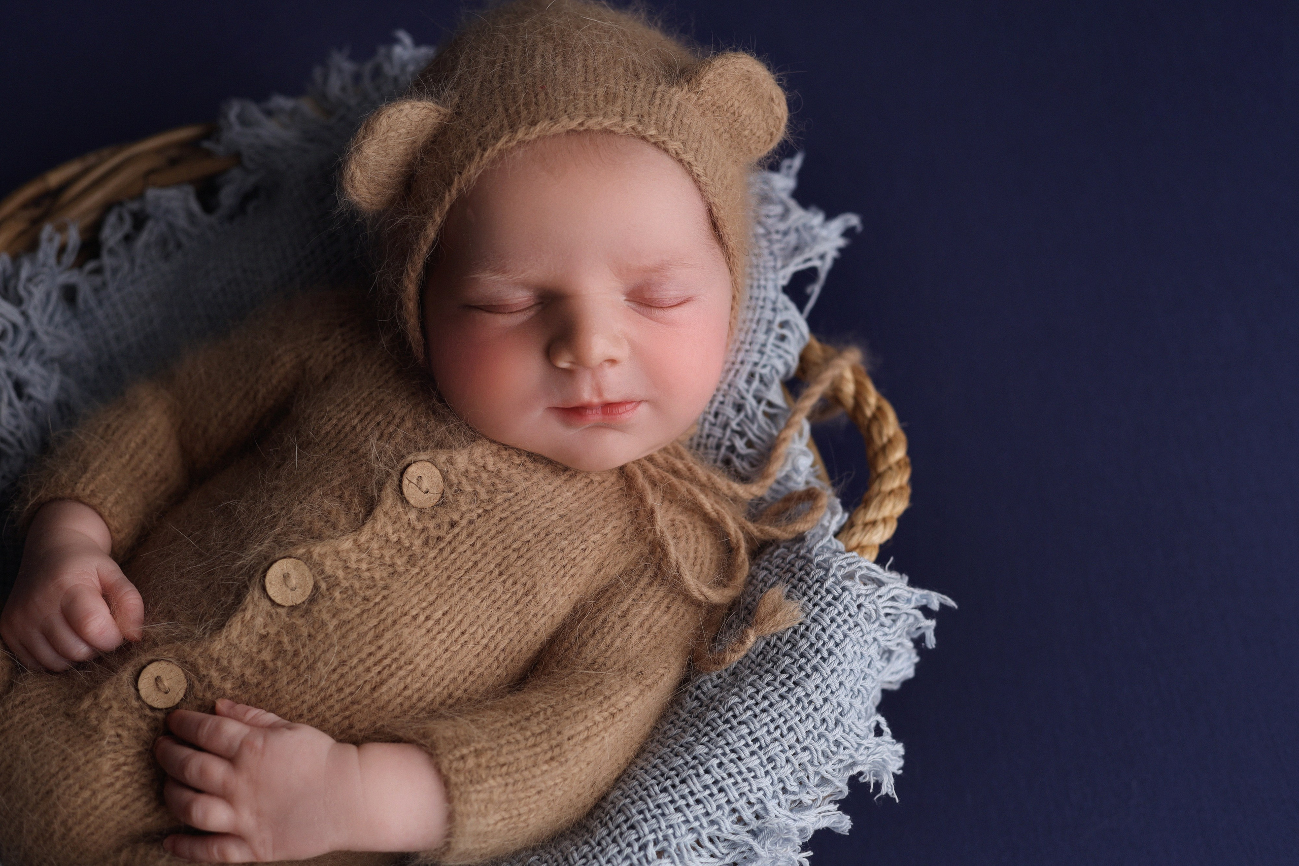 Новорожденные. Семейный фотограф и фотограф новорожденных в Санкт-Петербурге Алевтина